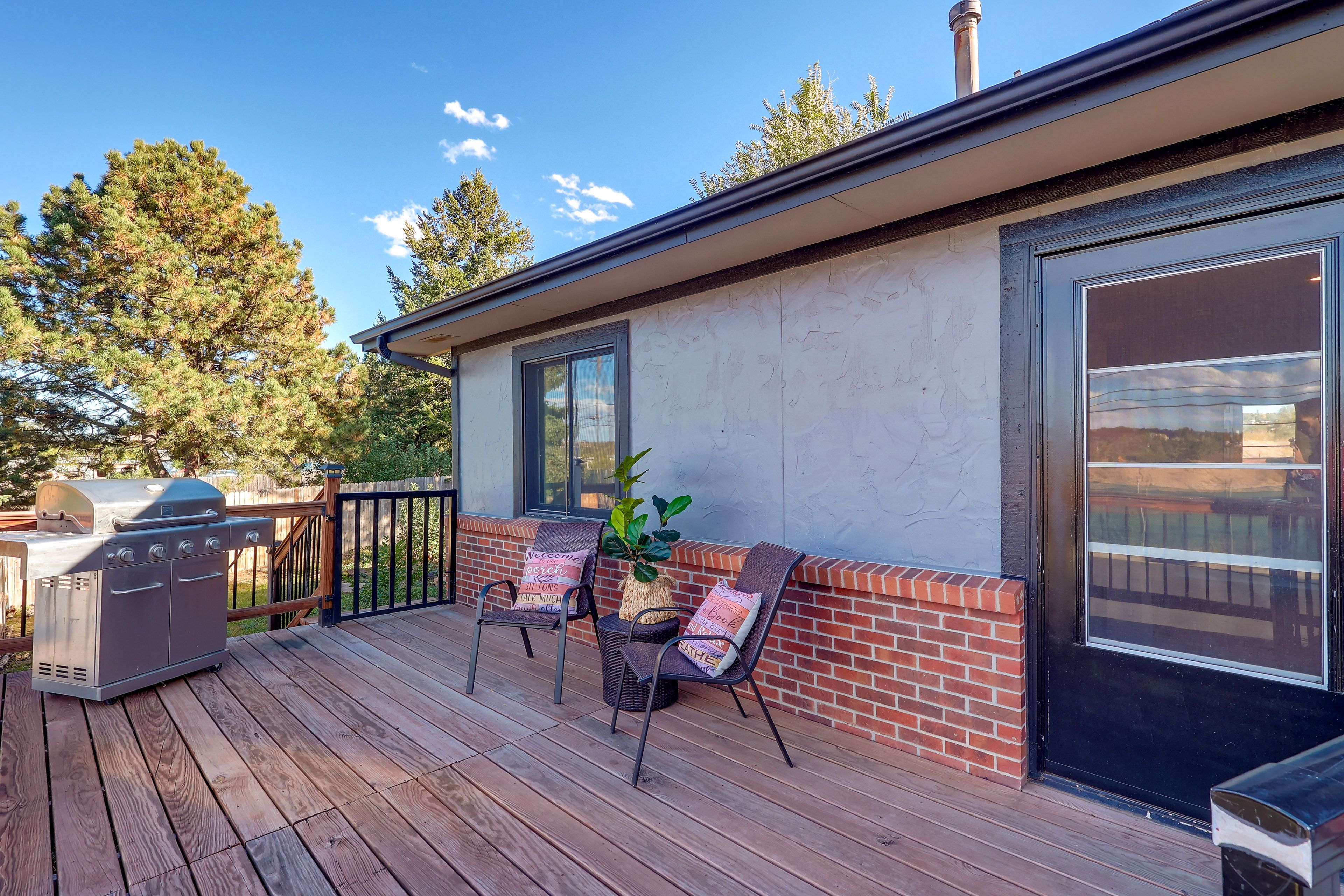 Private Deck
