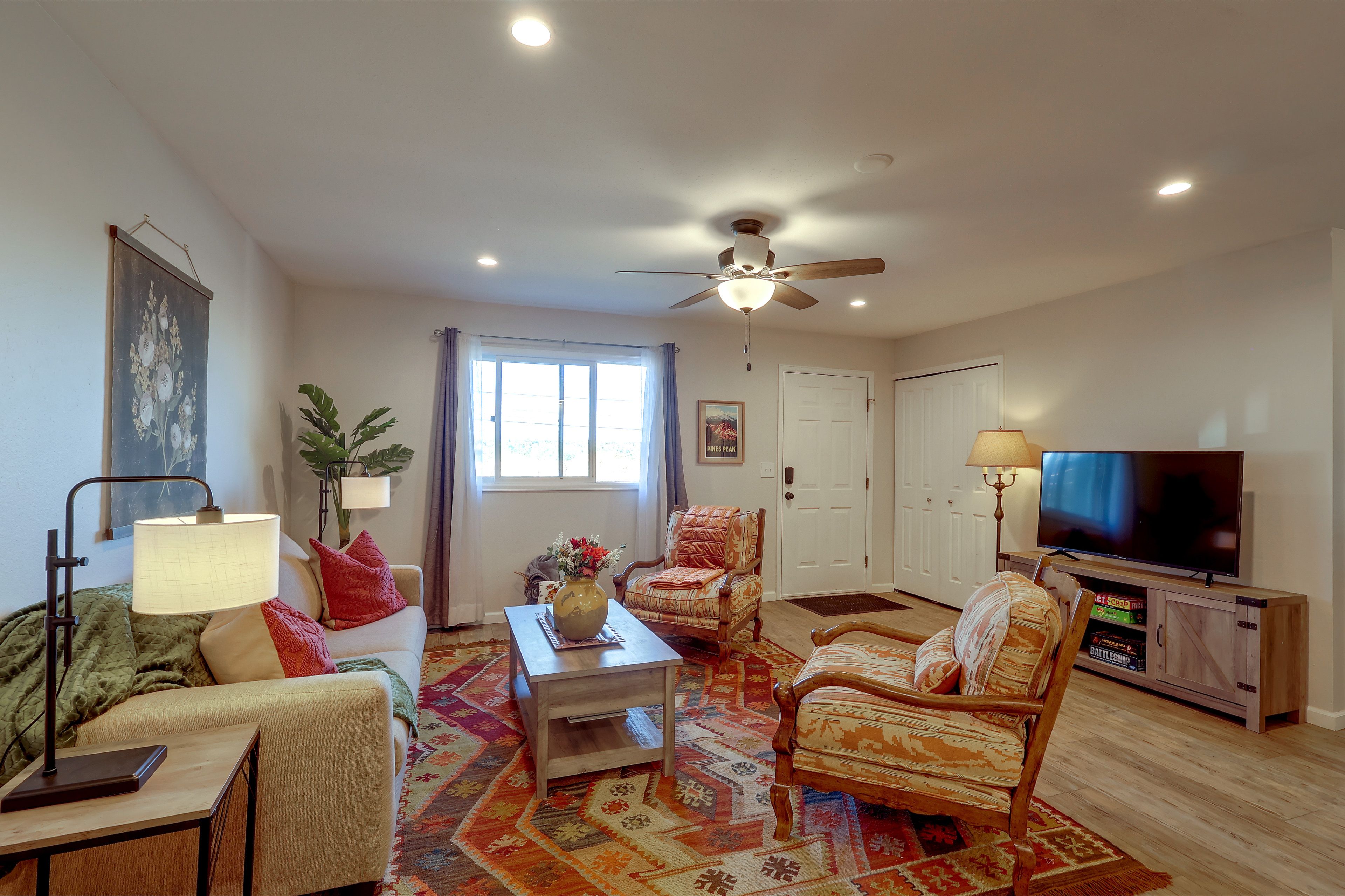 Colorado Springs Vacation Rental | 2BR | 1BA | 900 Sq Ft | Steps to Enter