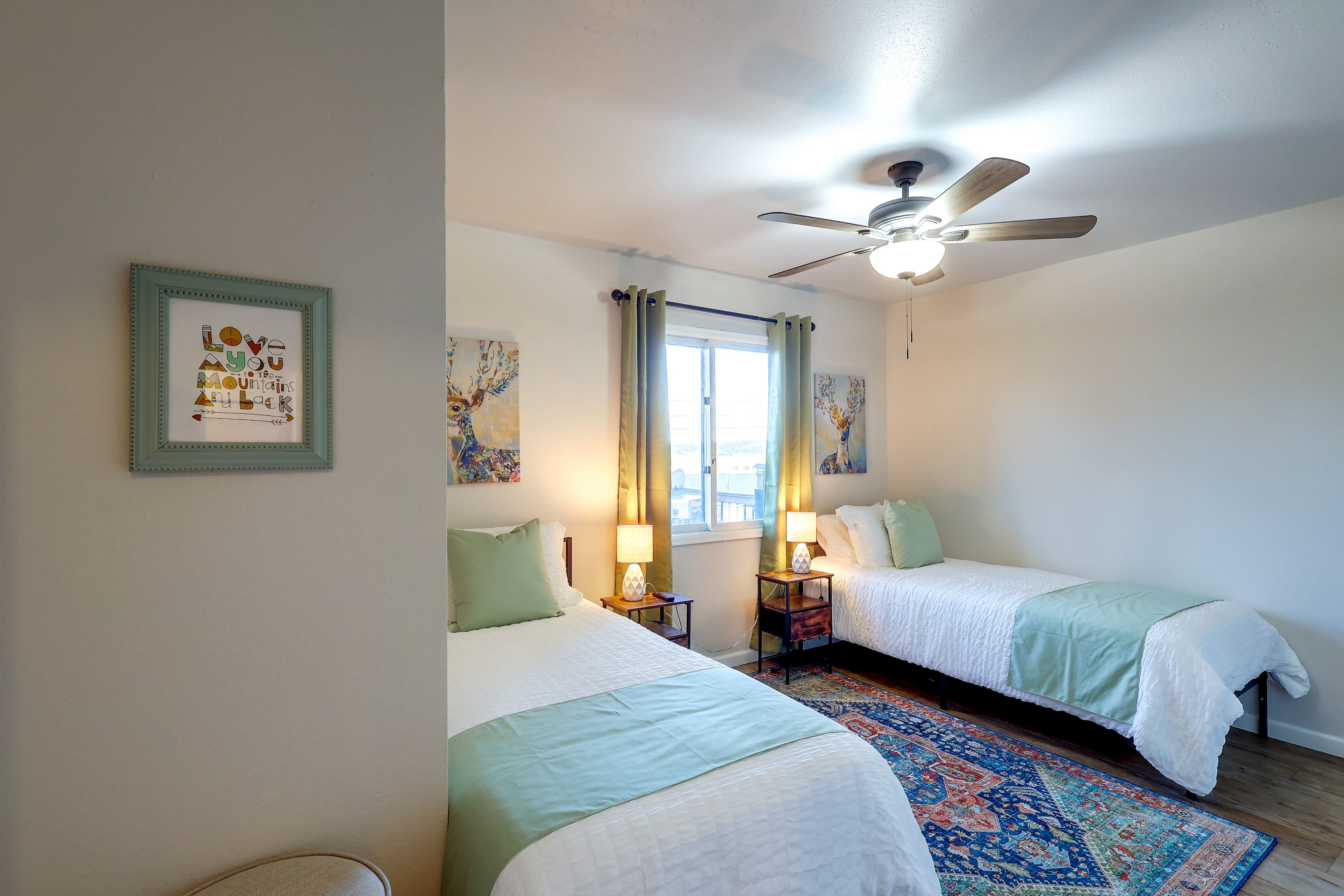 Bedroom 2 | 2 Twin Beds