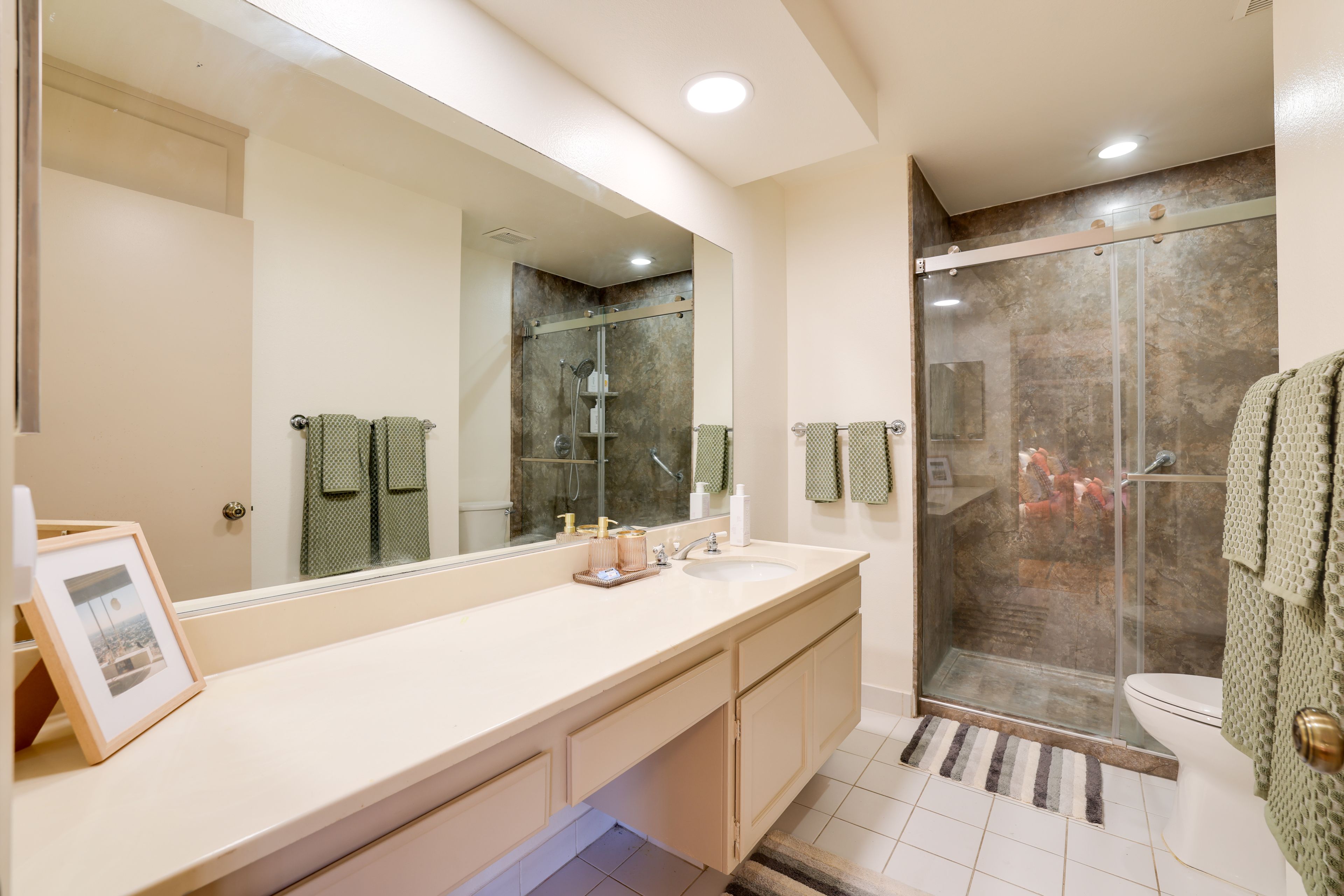 En-Suite Bathroom