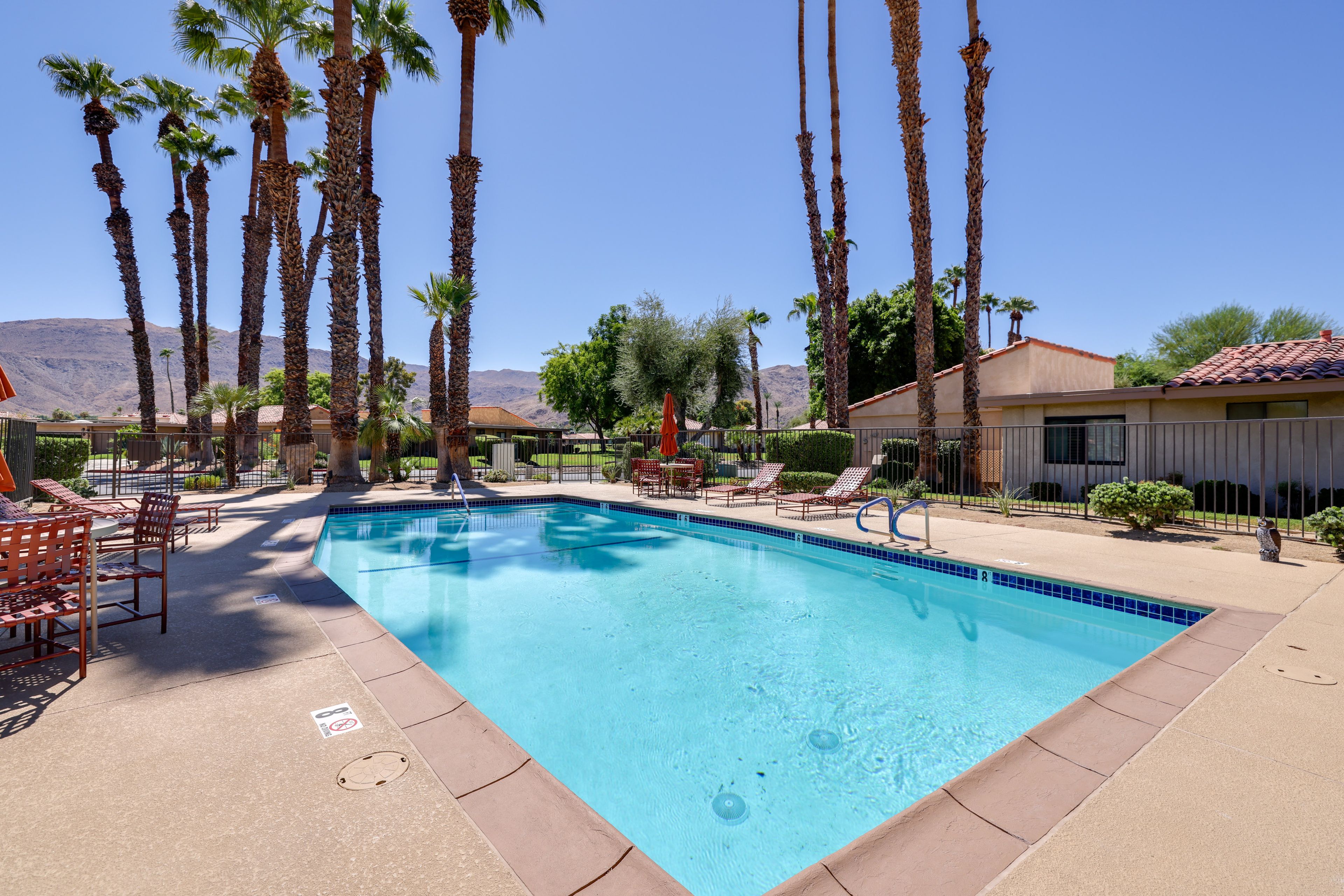 Sunrise Country Club Amenities