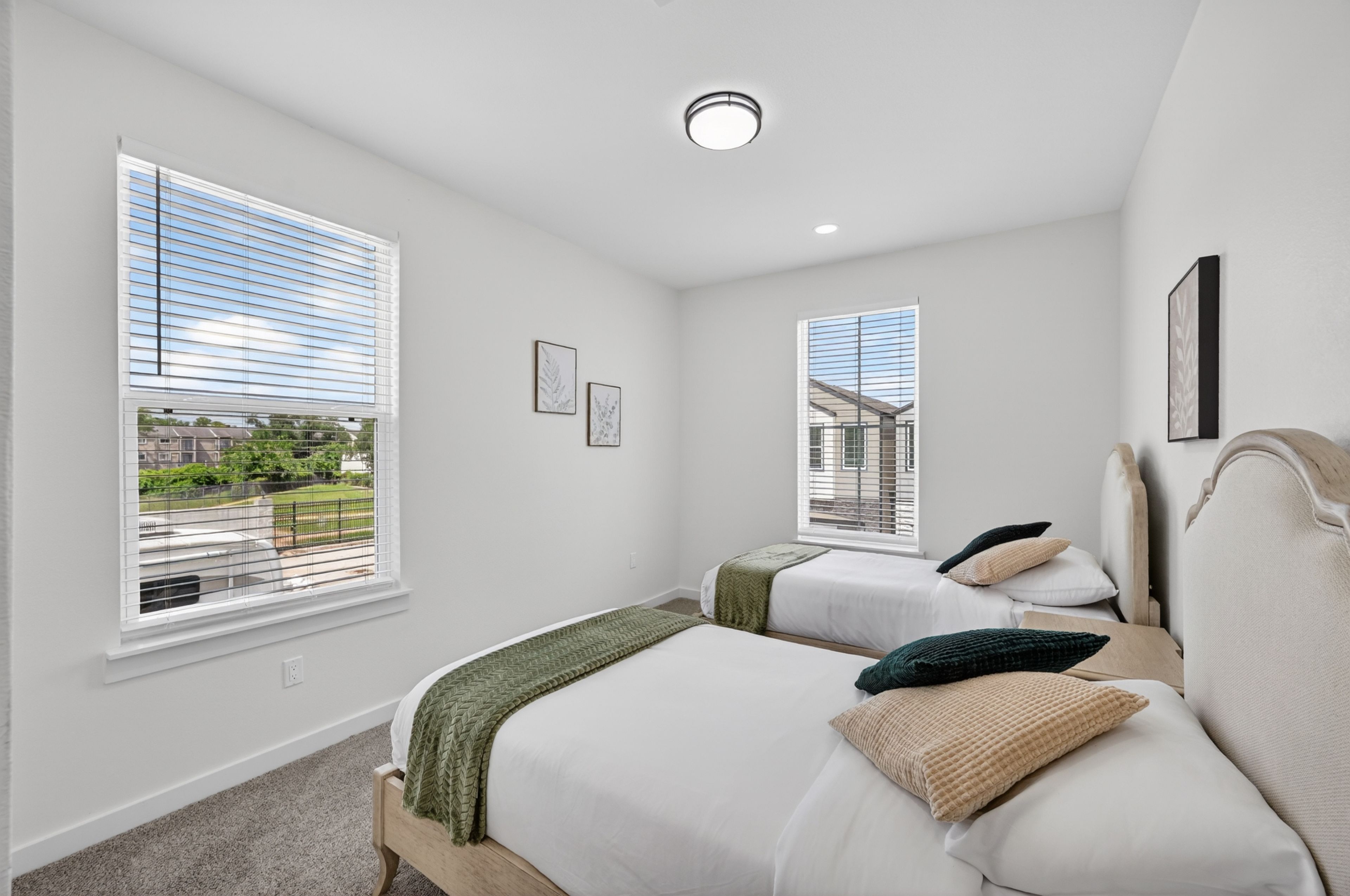 Bedroom 3 | 2 Twin Beds