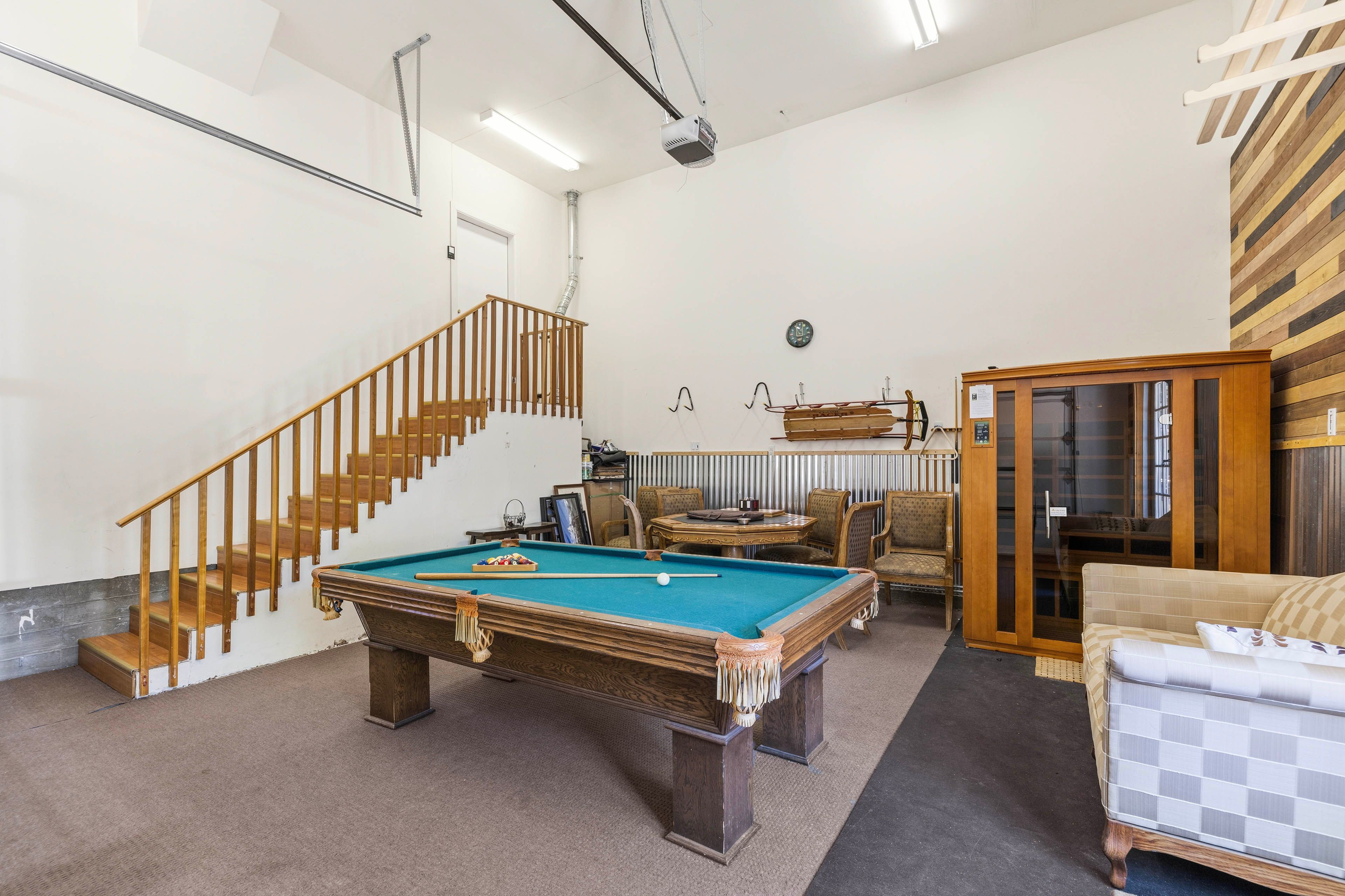 Game Room (Garage) | Sauna