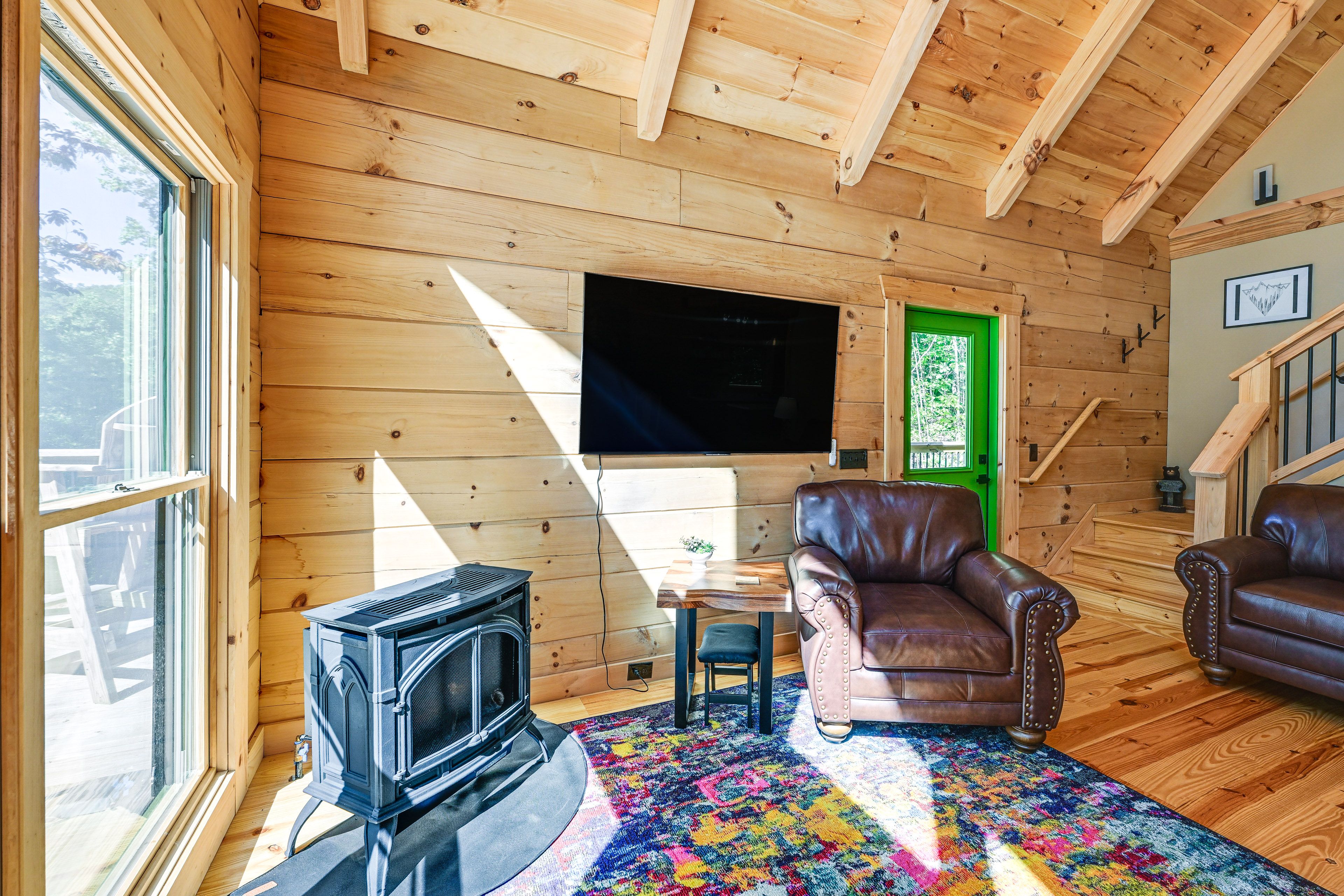 Smart TVs & Free WiFi