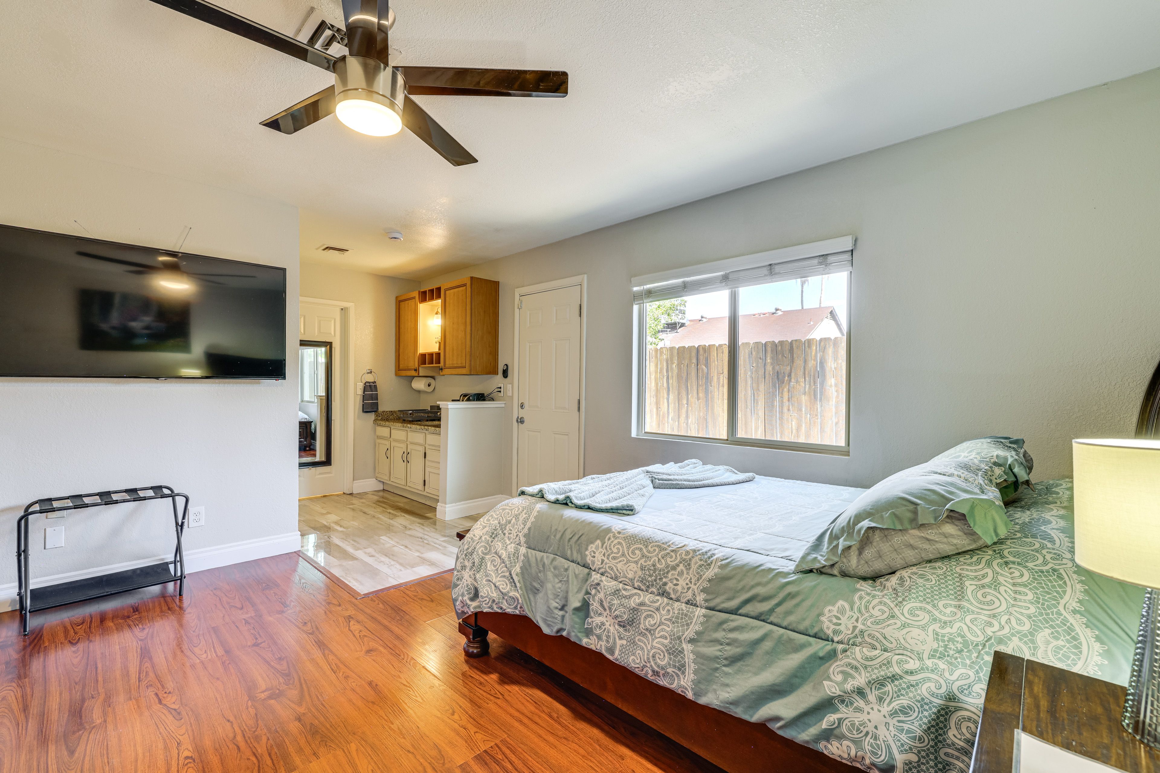 Peoria Vacation Rental | Studio | 1BA | 400 Sq Ft | Step-Free Access