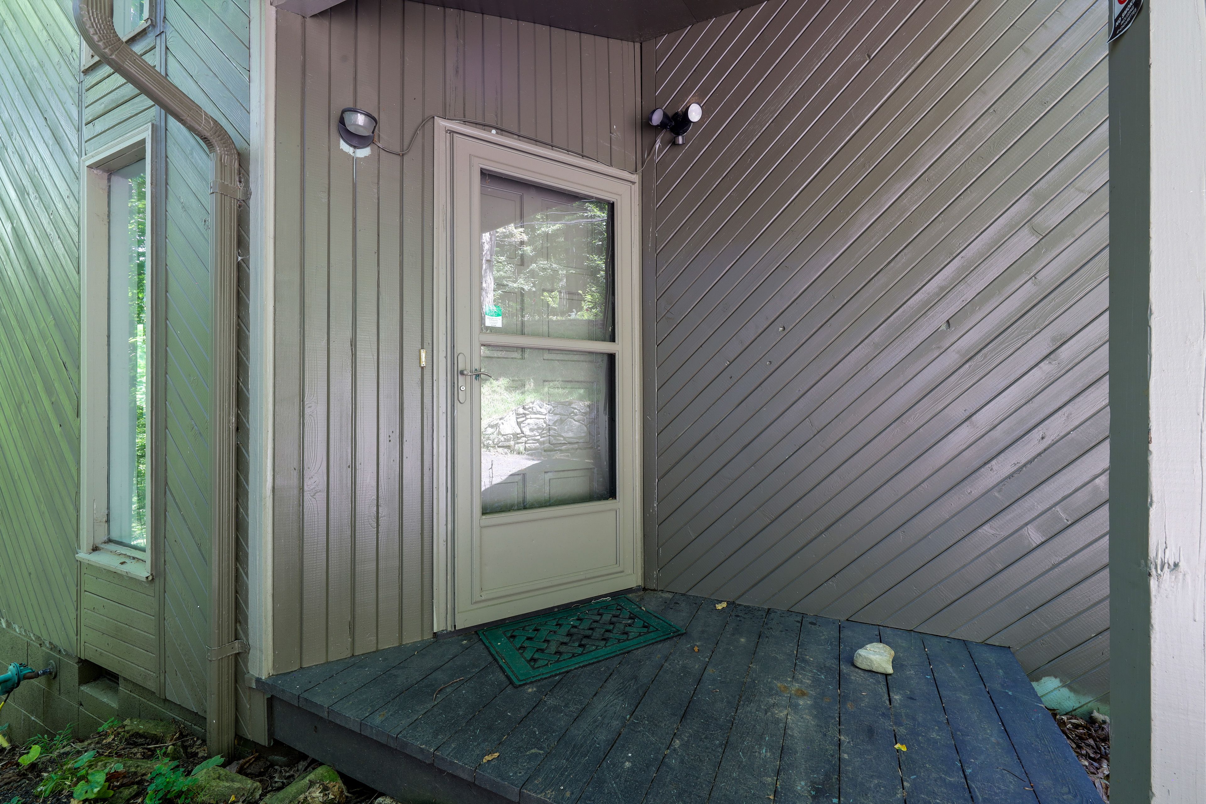 Private Entrance