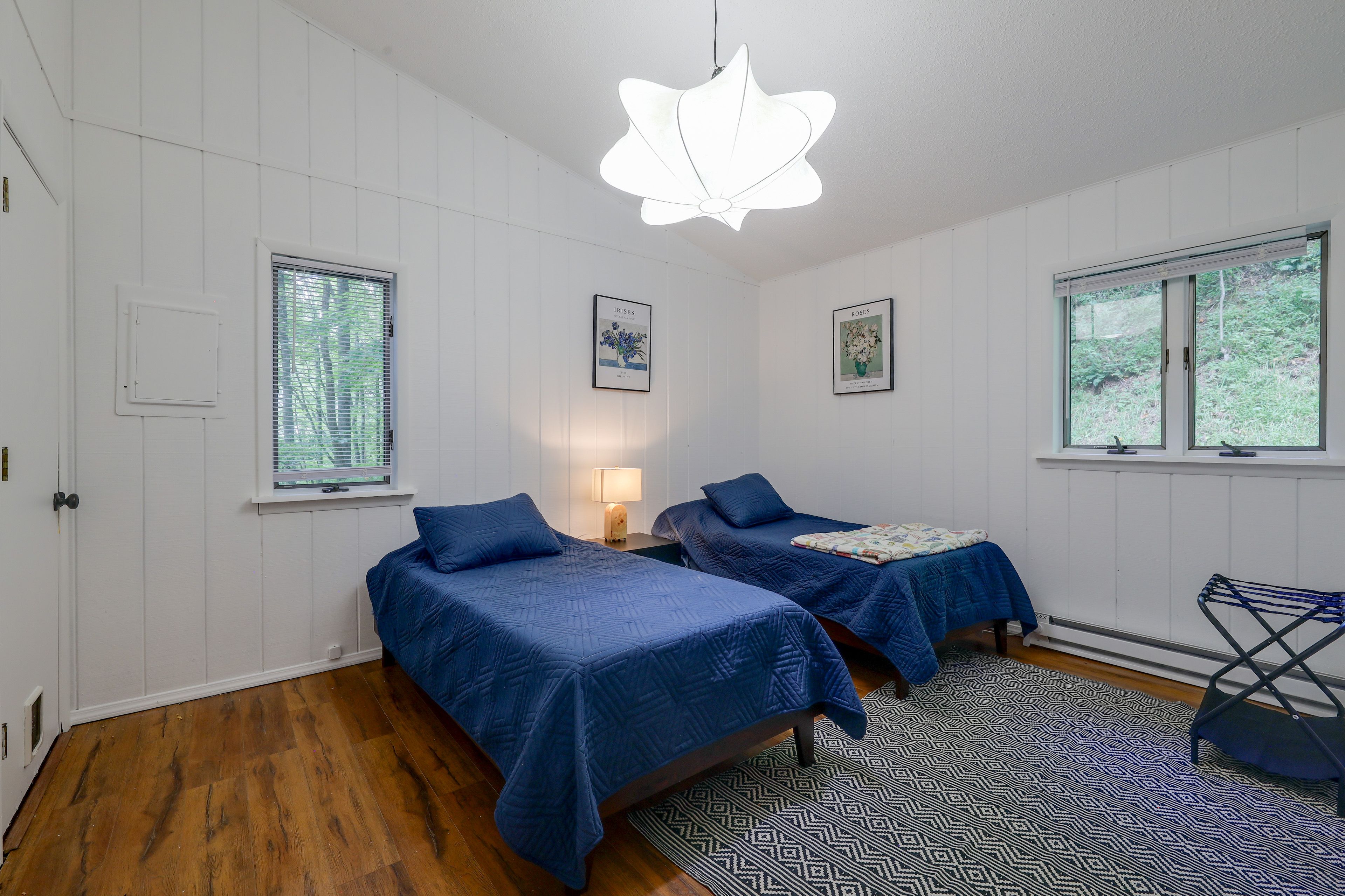 Bedroom 2 | 2 Twin Beds