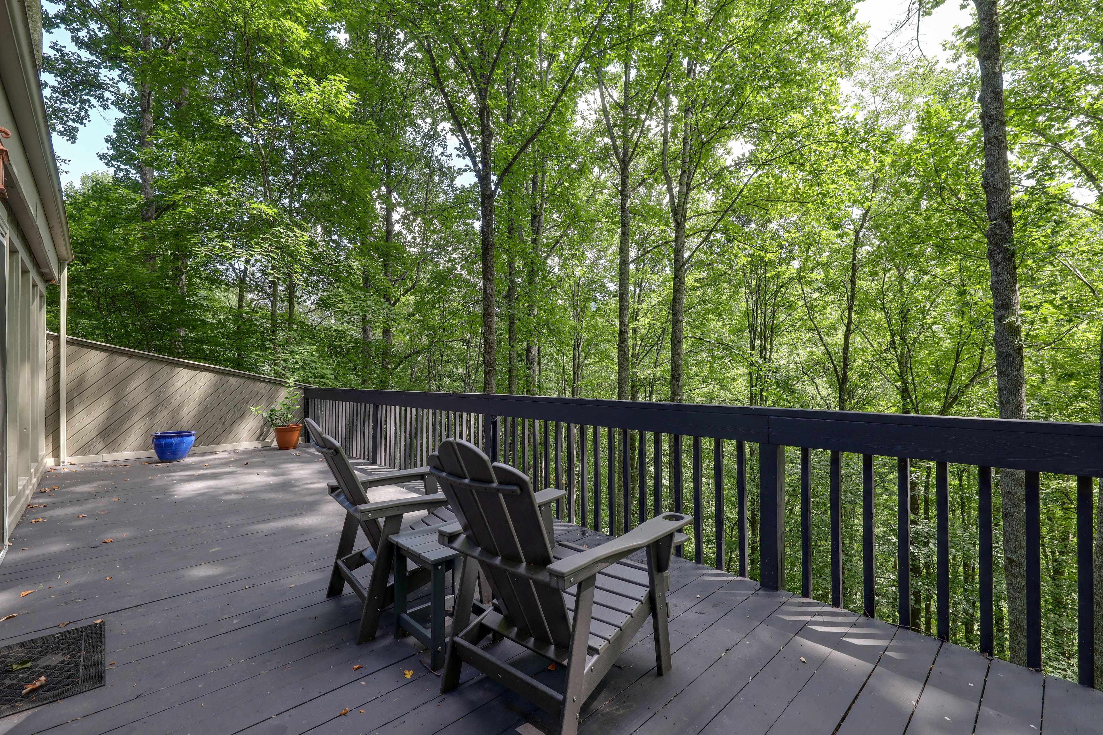 Private Deck