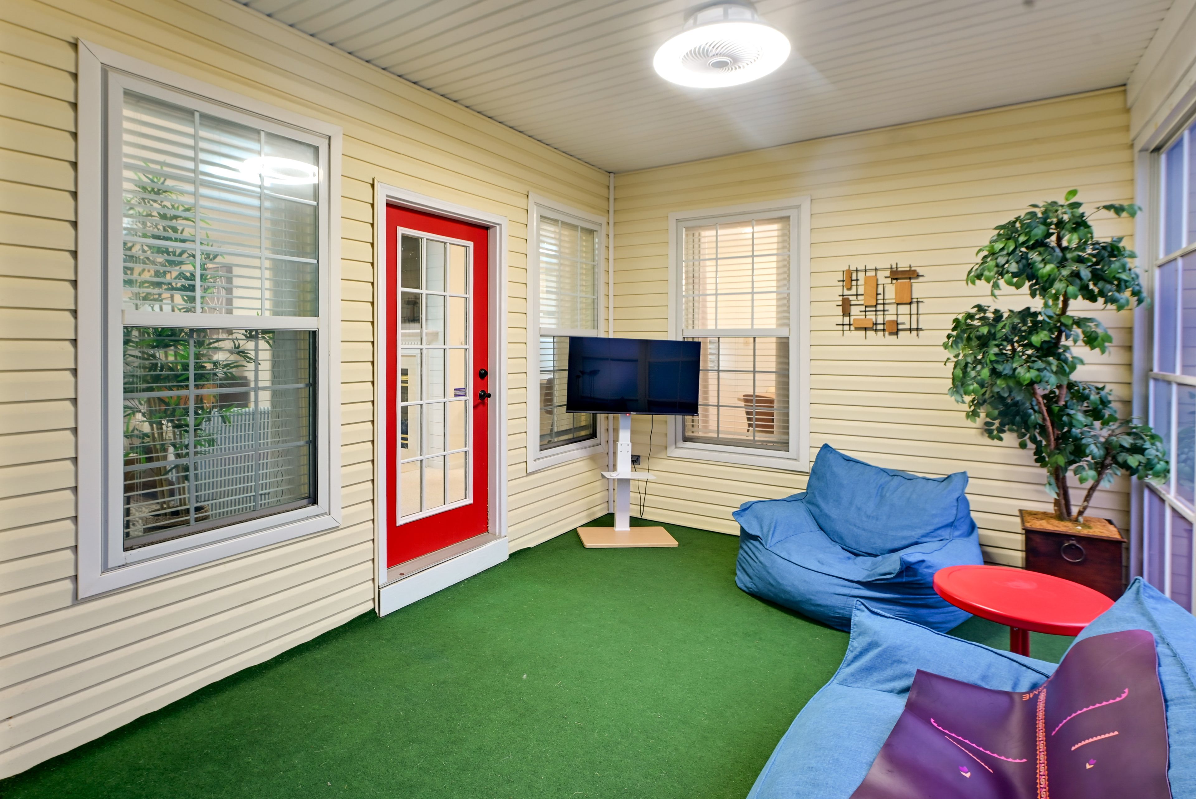Screened Porch | 2-Story Home
