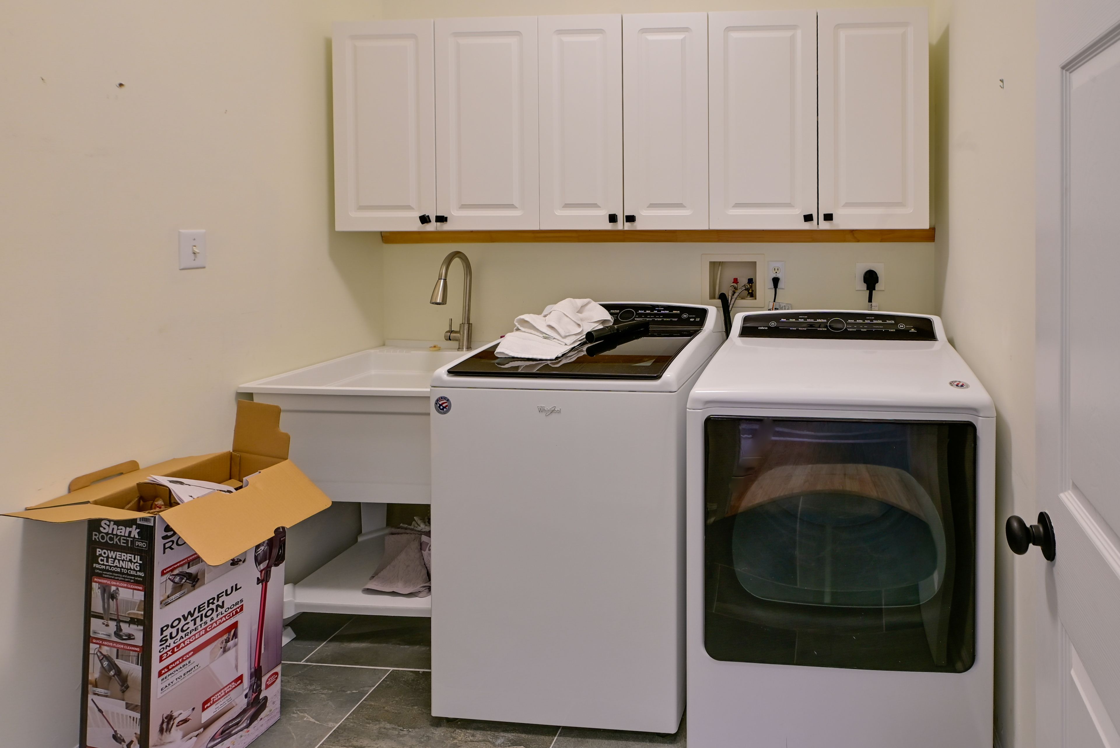 Washer & Dryer