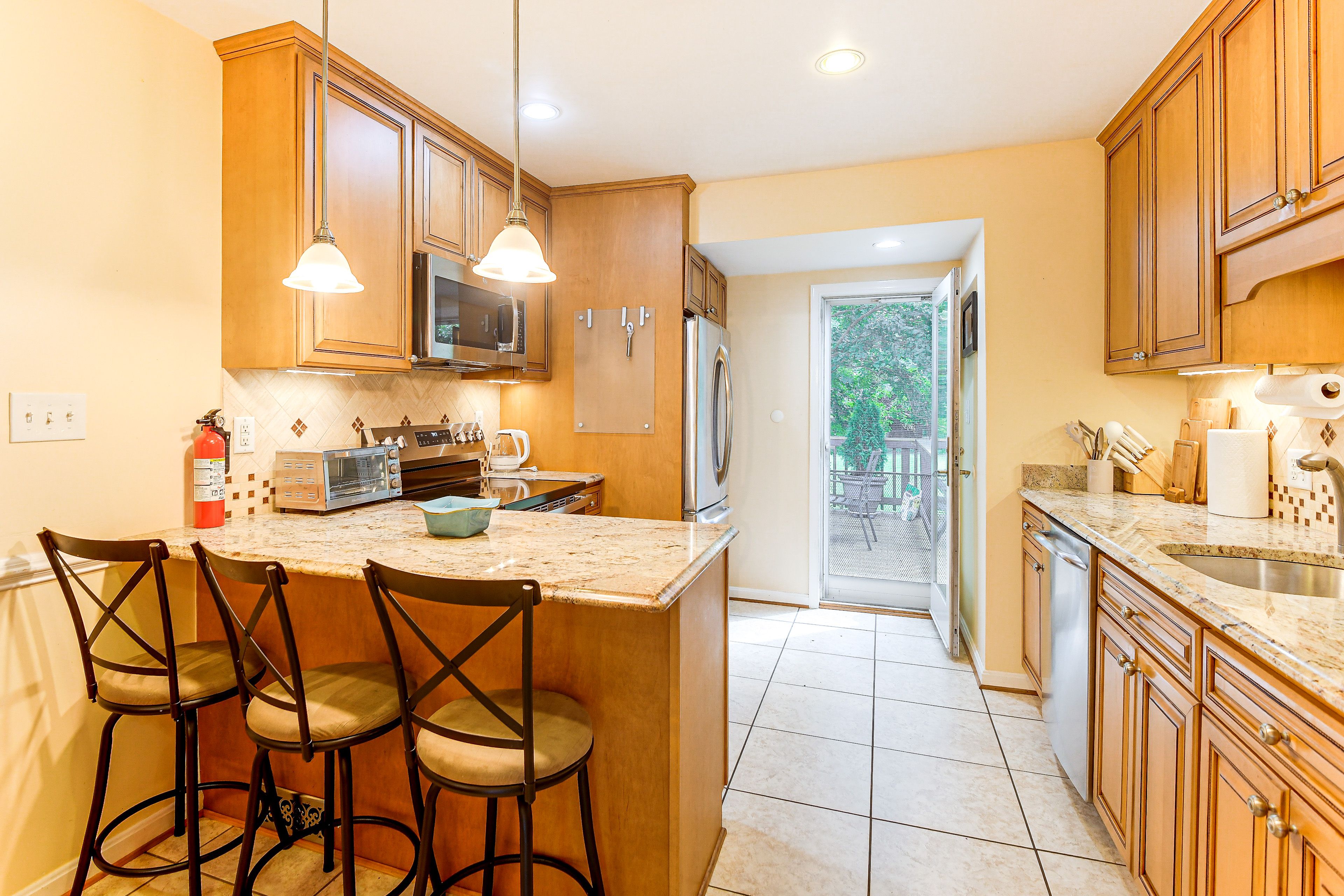 Kitchen | Main Floor