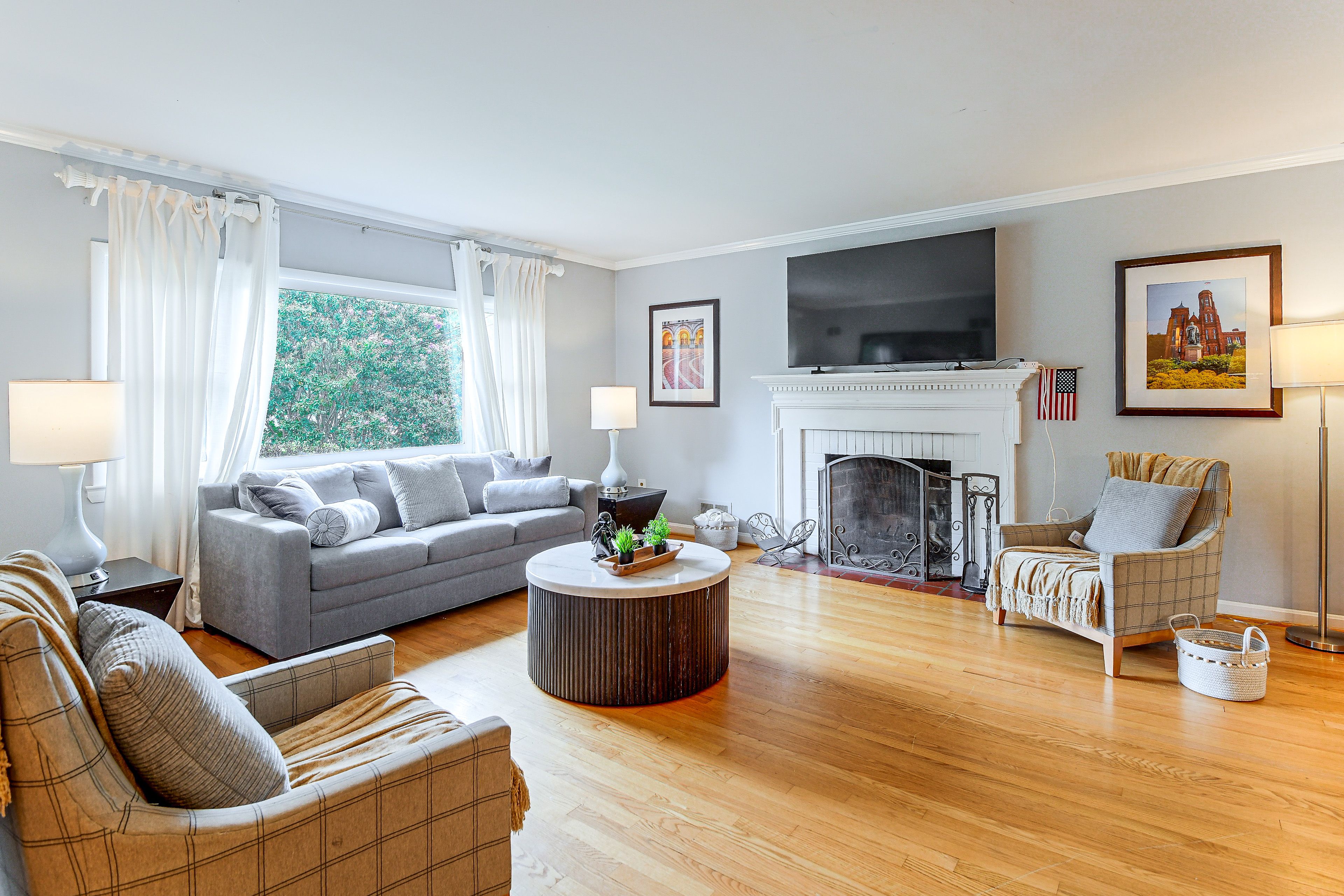 Living Room | Main Floor