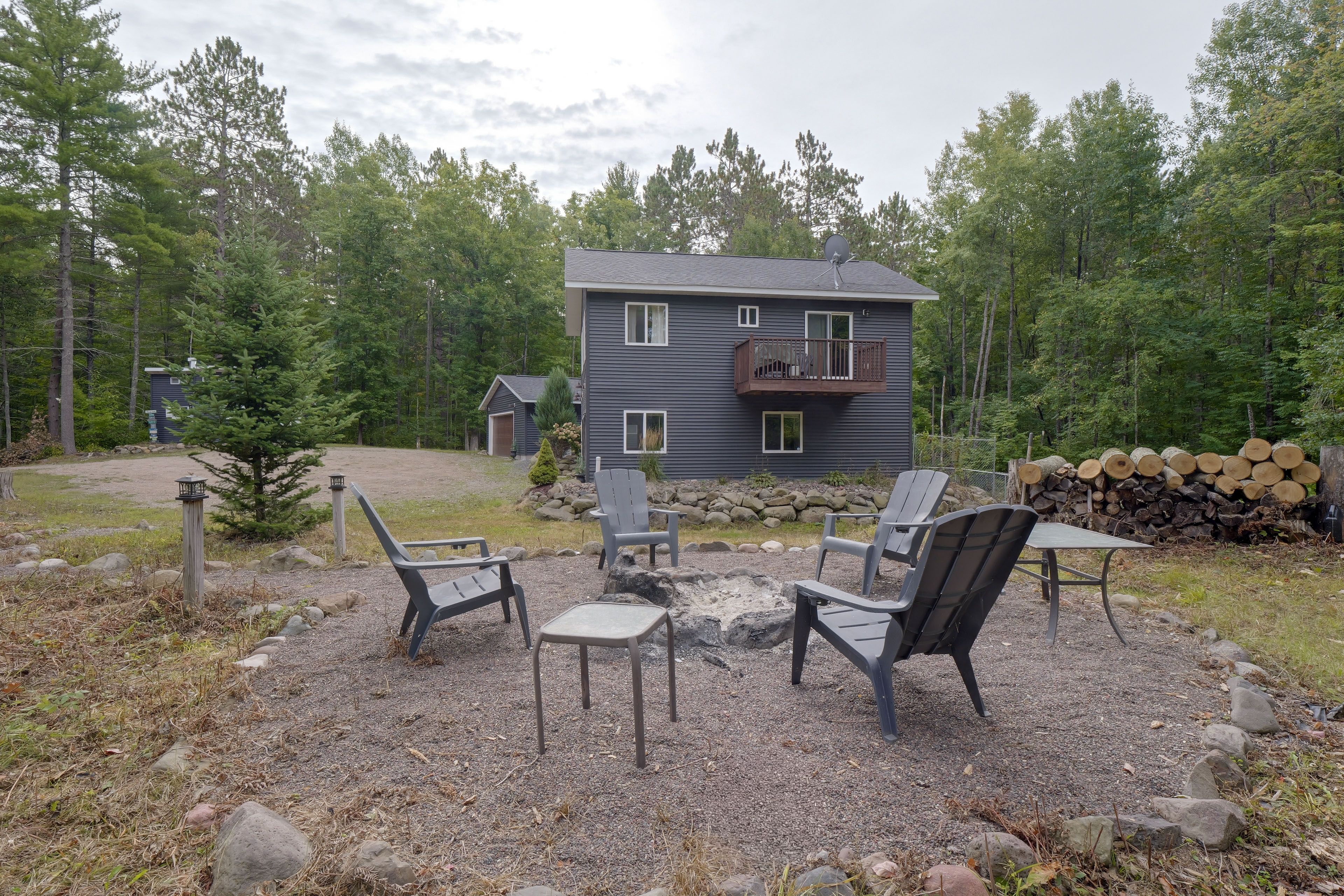 Hayward Vacation Rental | 3BR | 1BA | 722 Sq Ft | Stairs Required