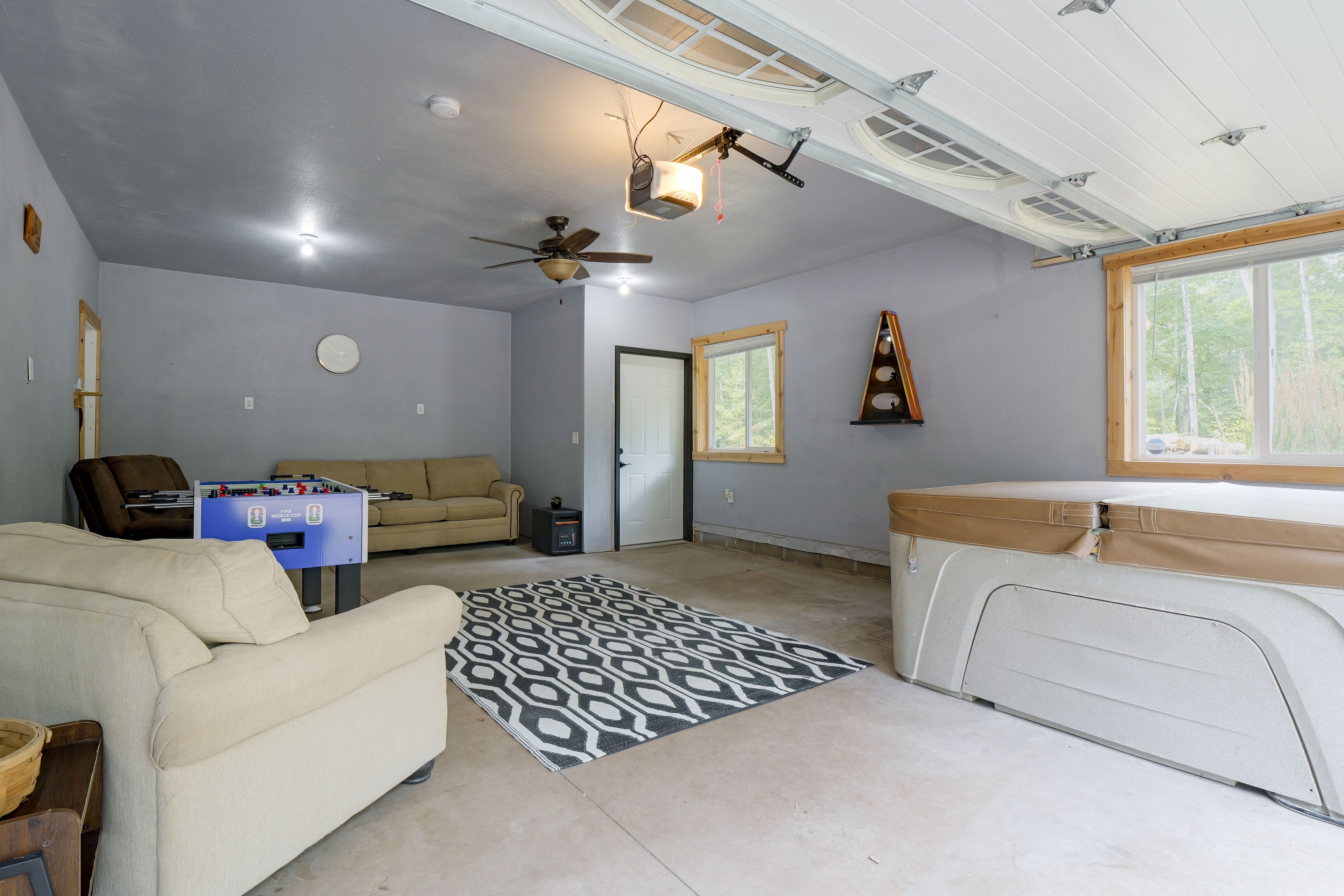 Garage Game Room | 1st Floor