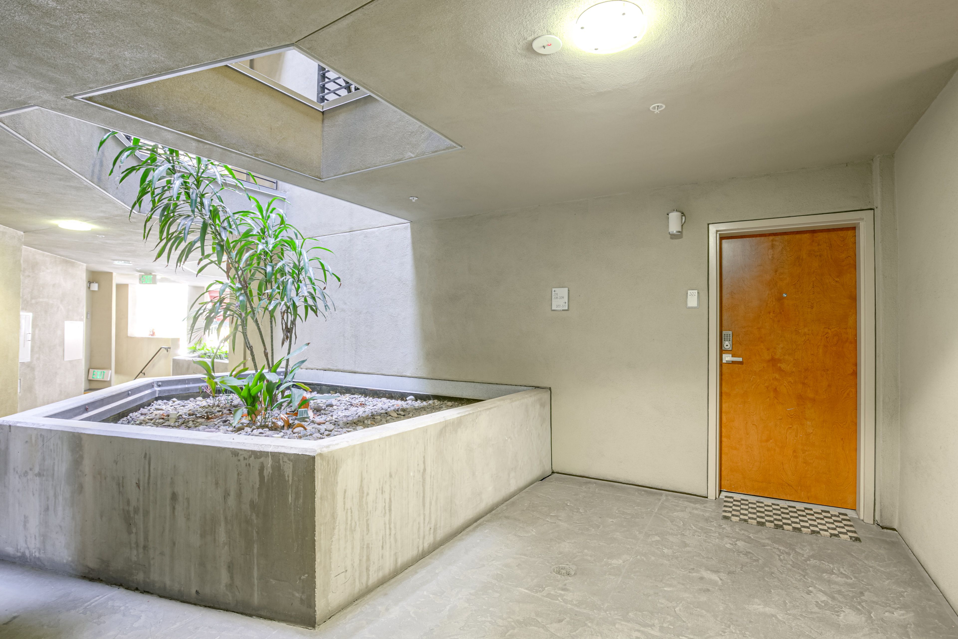 Private Entrance