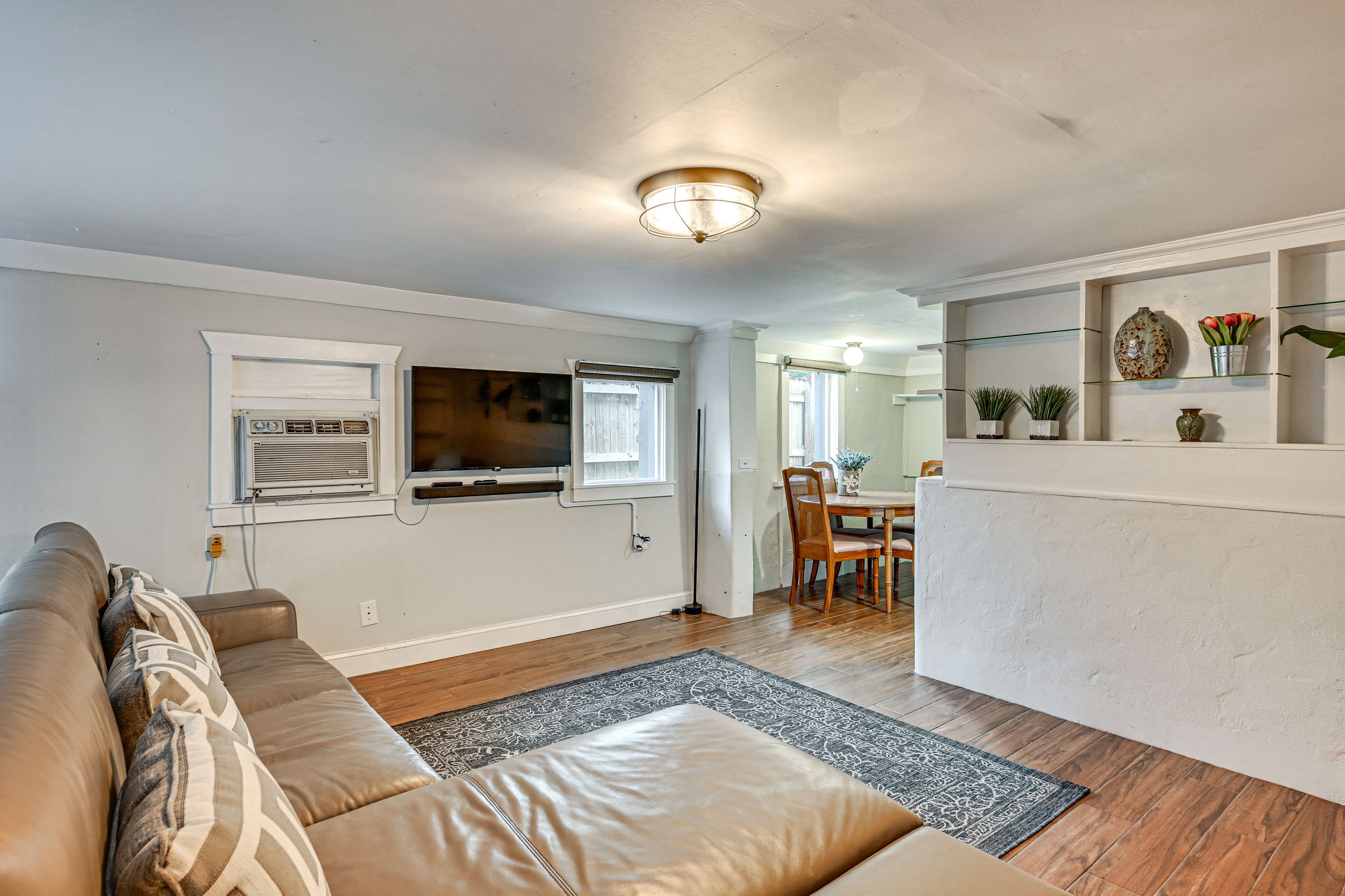 Tampa Vacation Rental | 1BR | 1BA | 600 Sq Ft