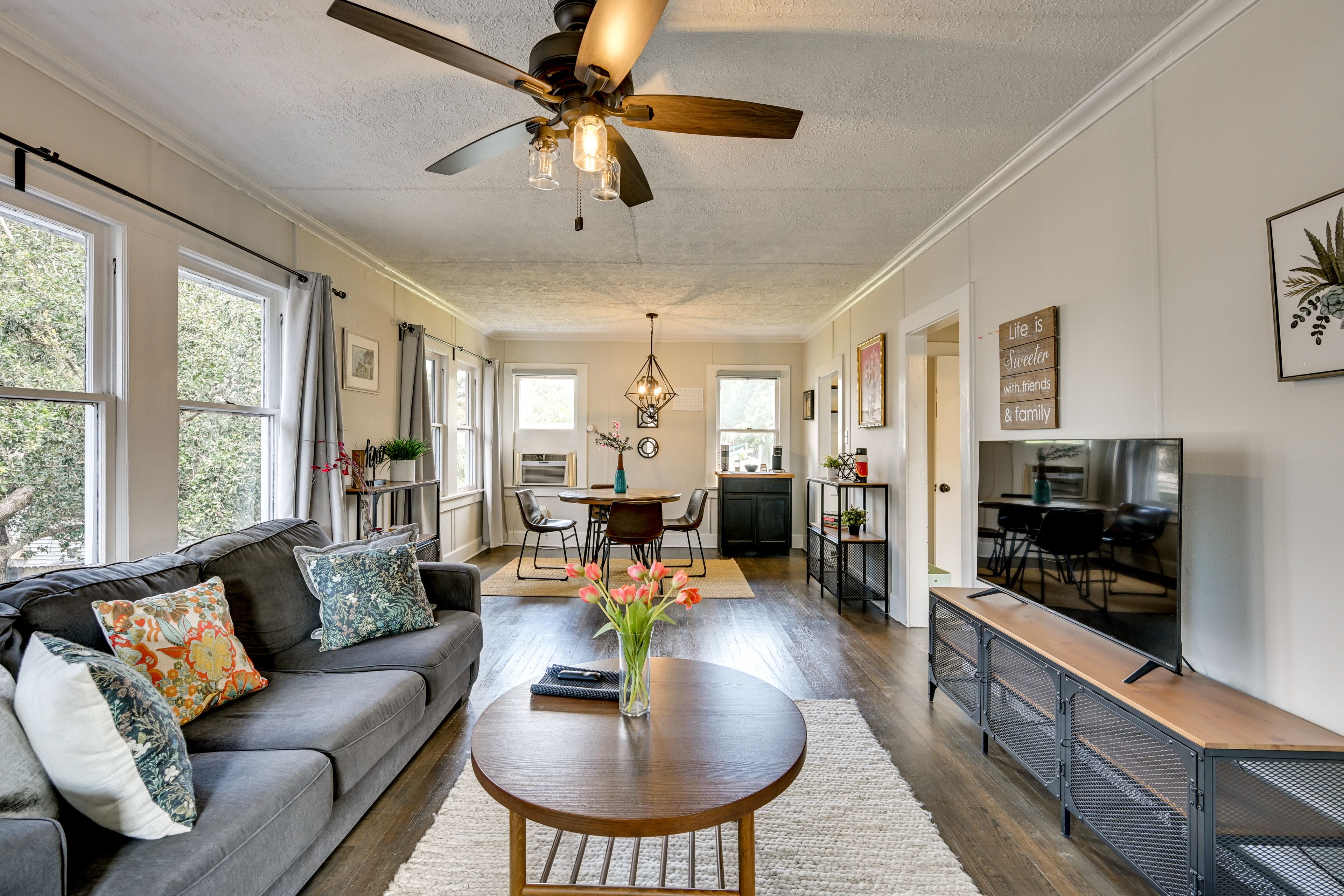 Living Room | Full Sleeper Sofa