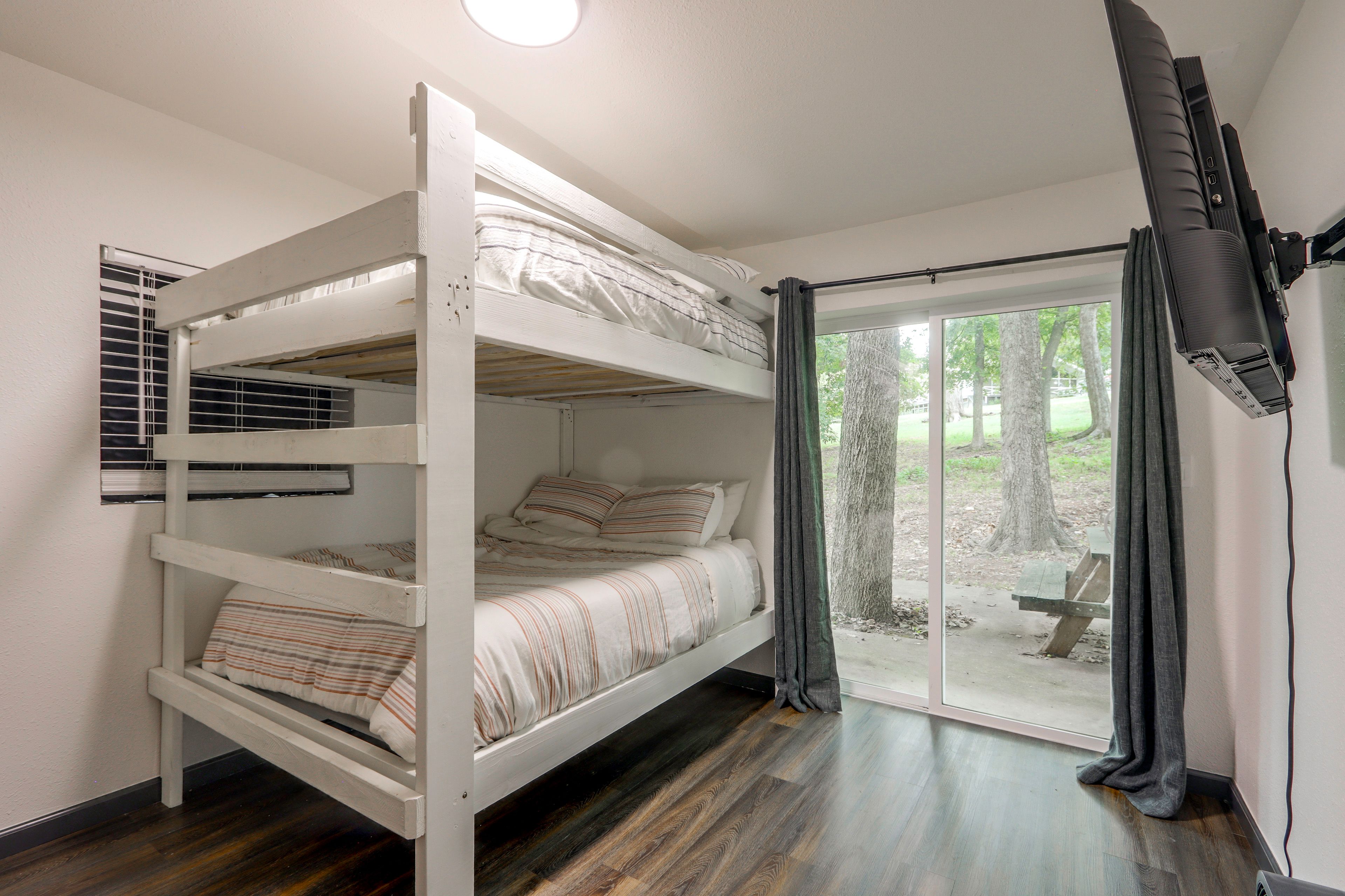 Bedroom | Full Bunk Bed