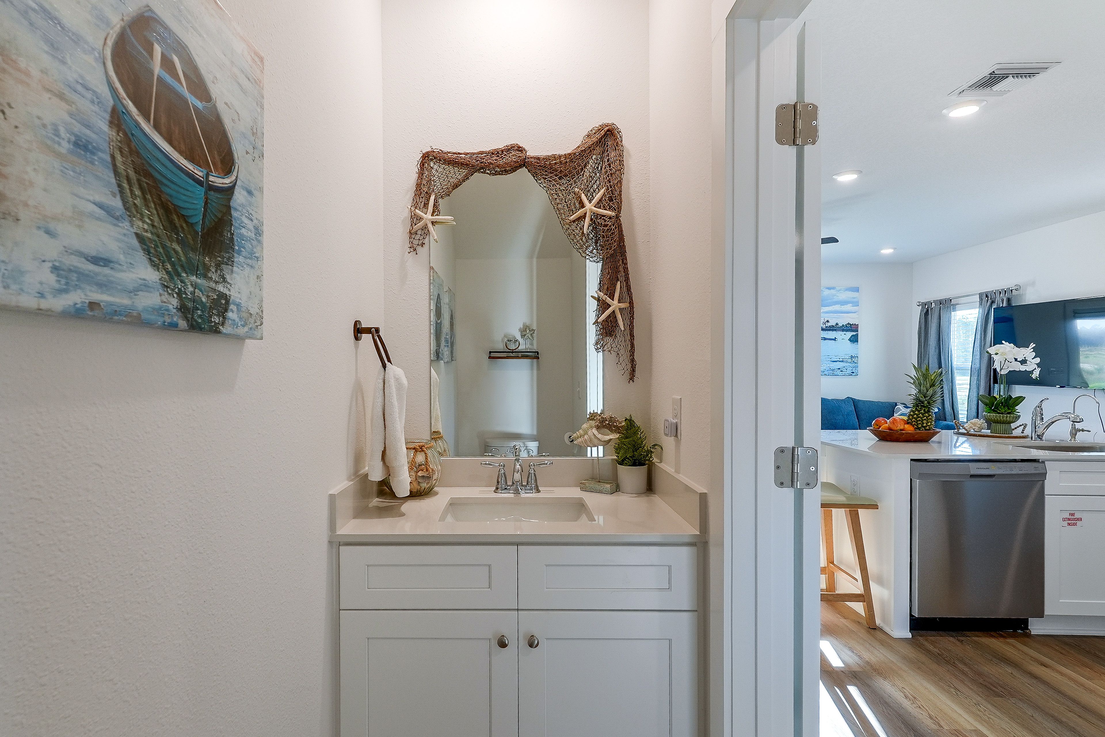 Half Bathroom | 1st Floor