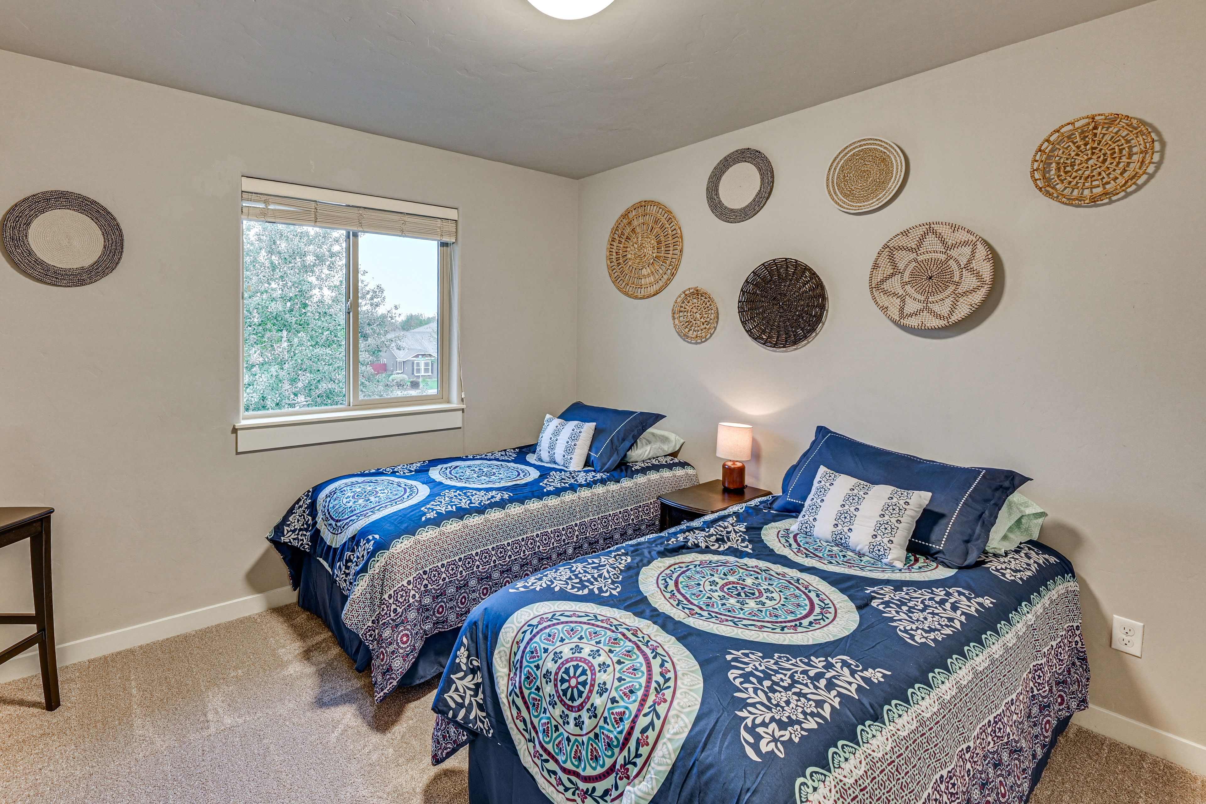 Bedroom 2 | 2 Twin Beds | 2nd Floor