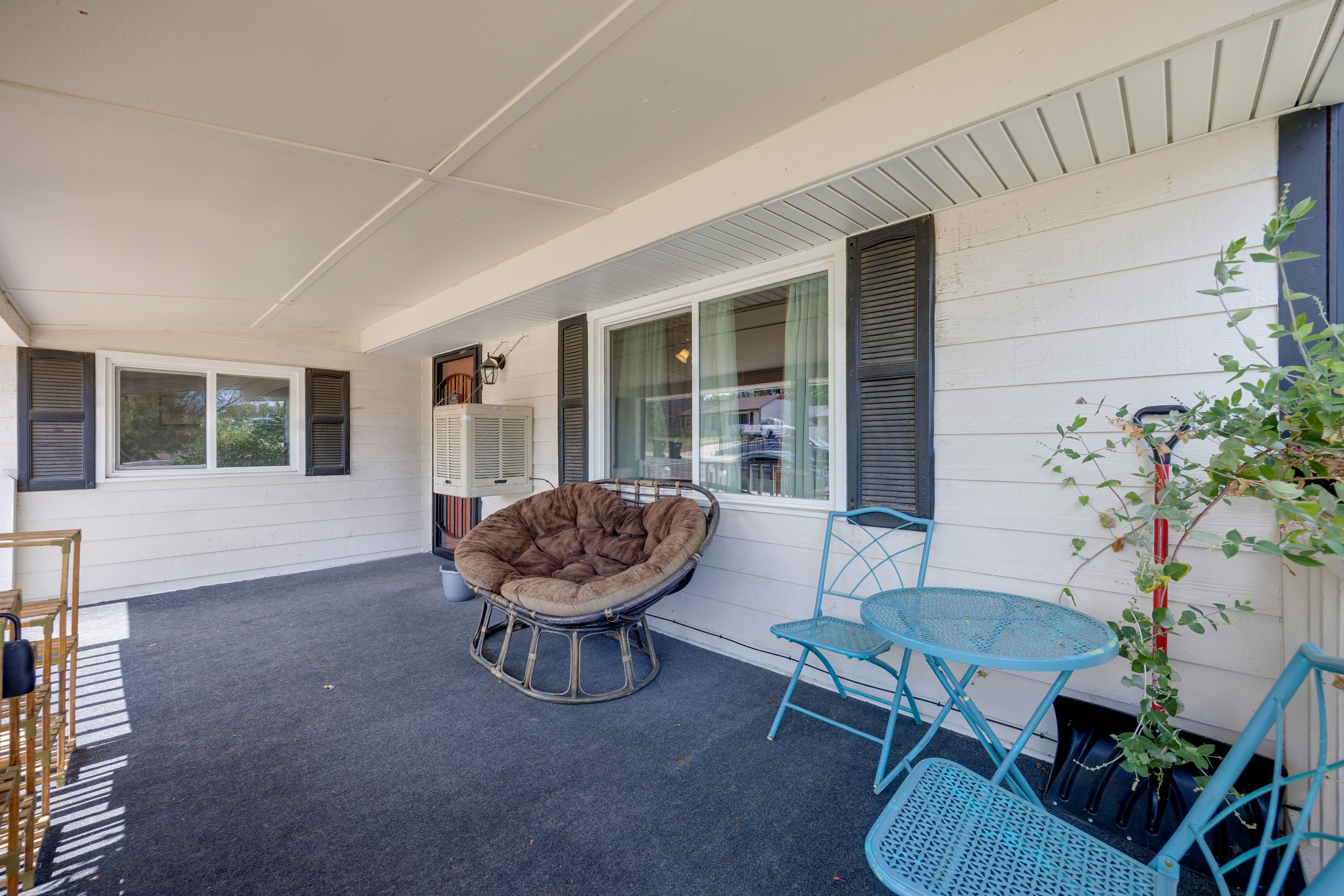 Covered Porch | Single-Story Home