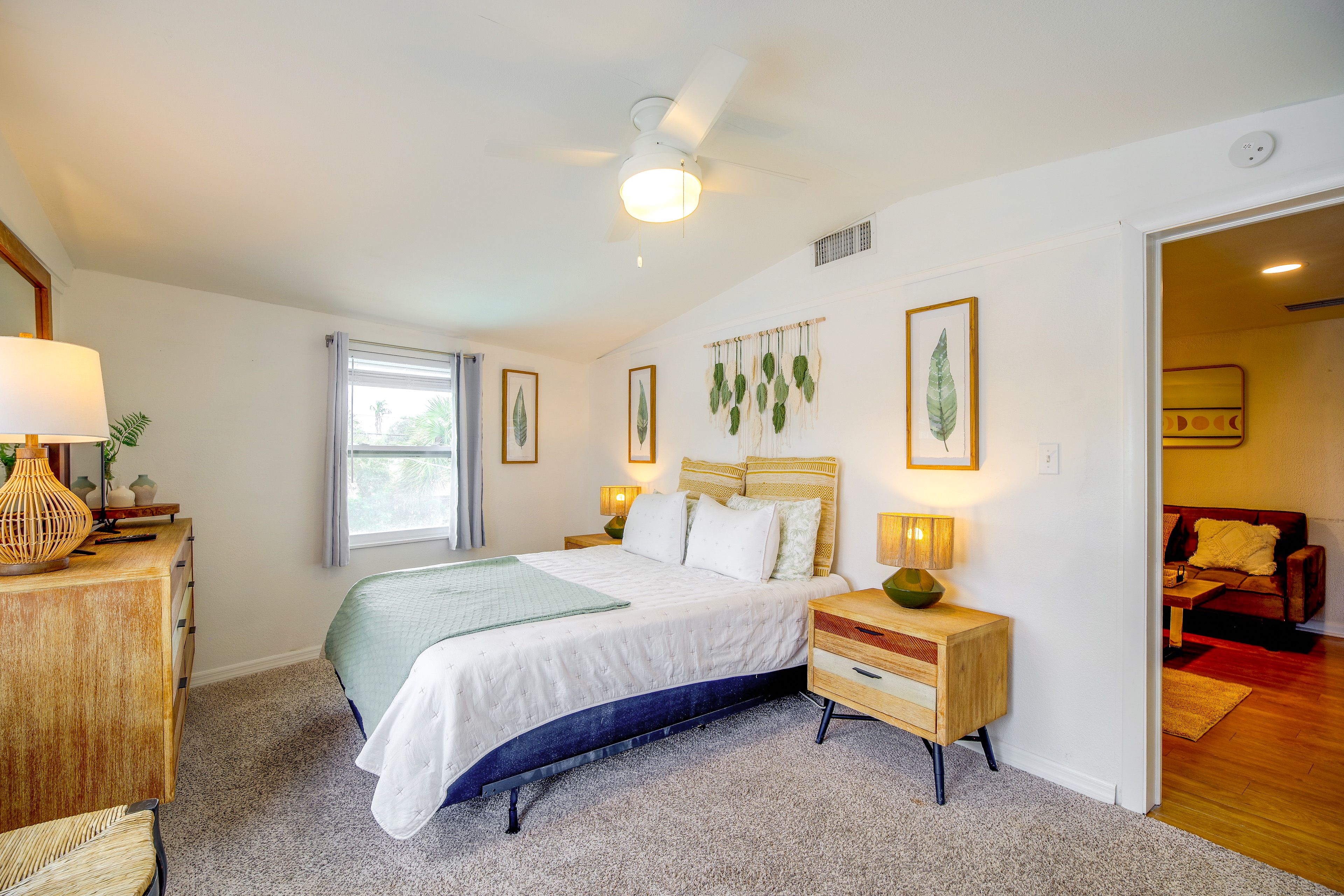 Queen Bed