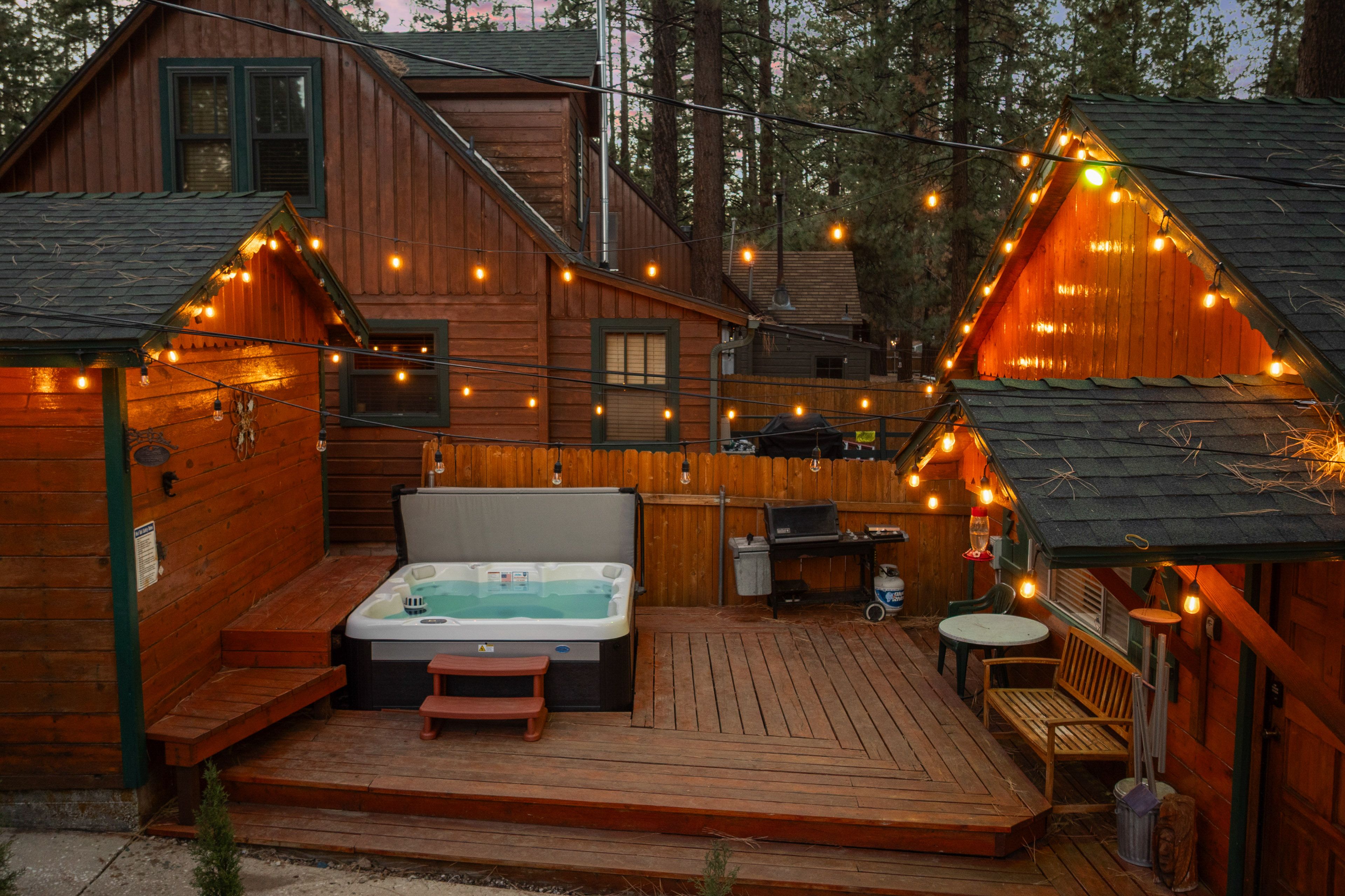 Exterior | Single-Story Cabin