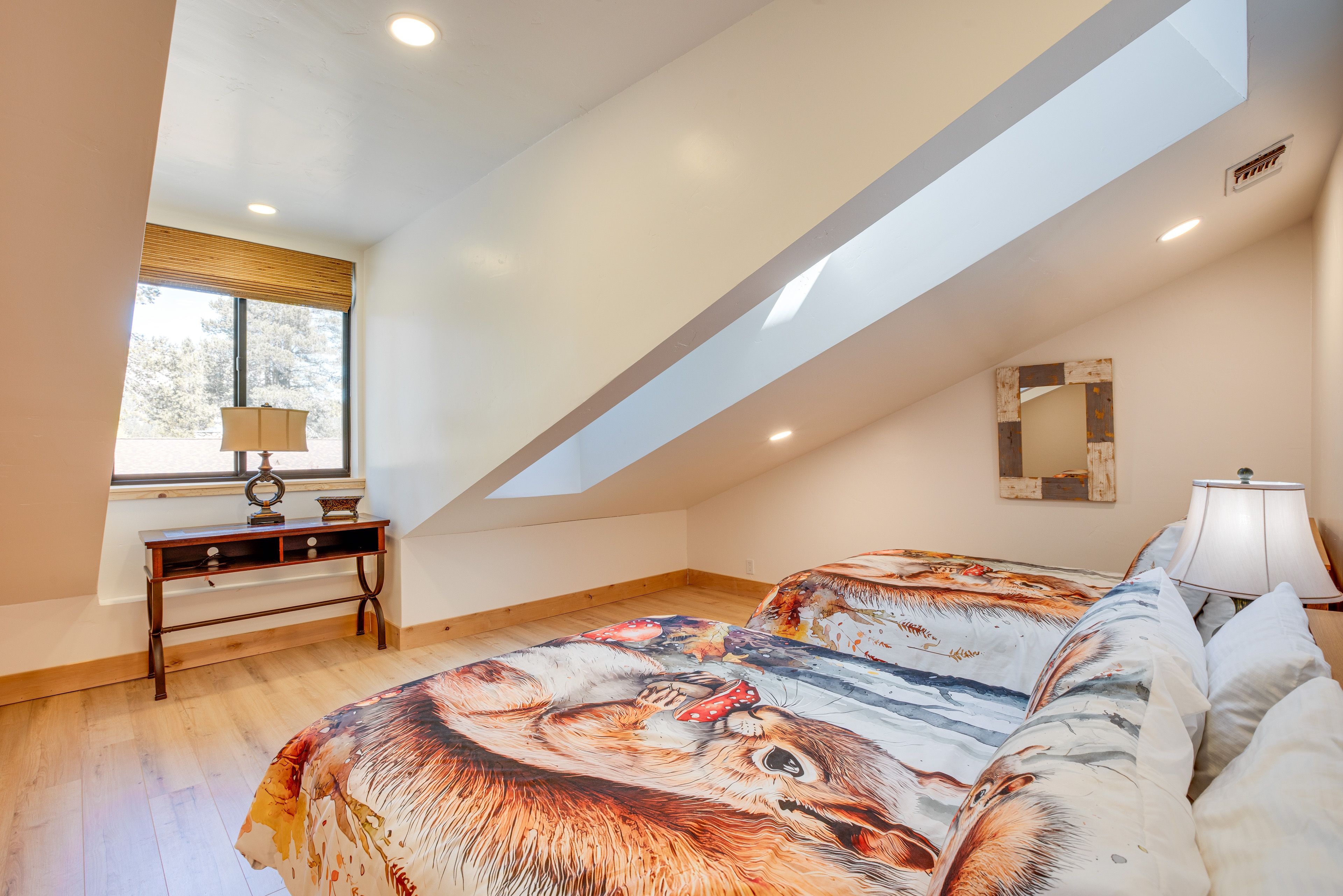 Bedroom | 2 Full Beds | Twin Bed | Upper Level