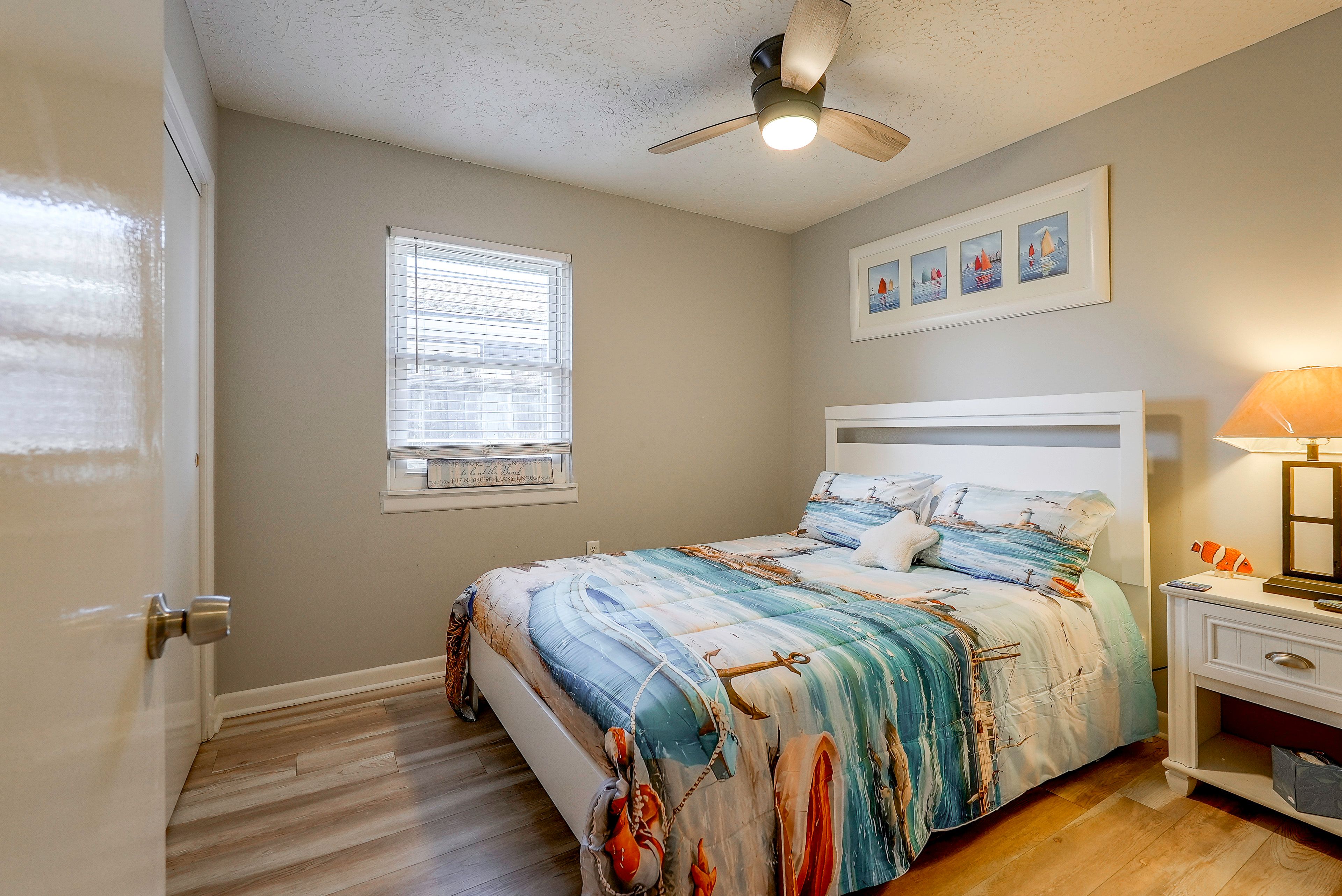 Bedroom 3 | Queen Bed