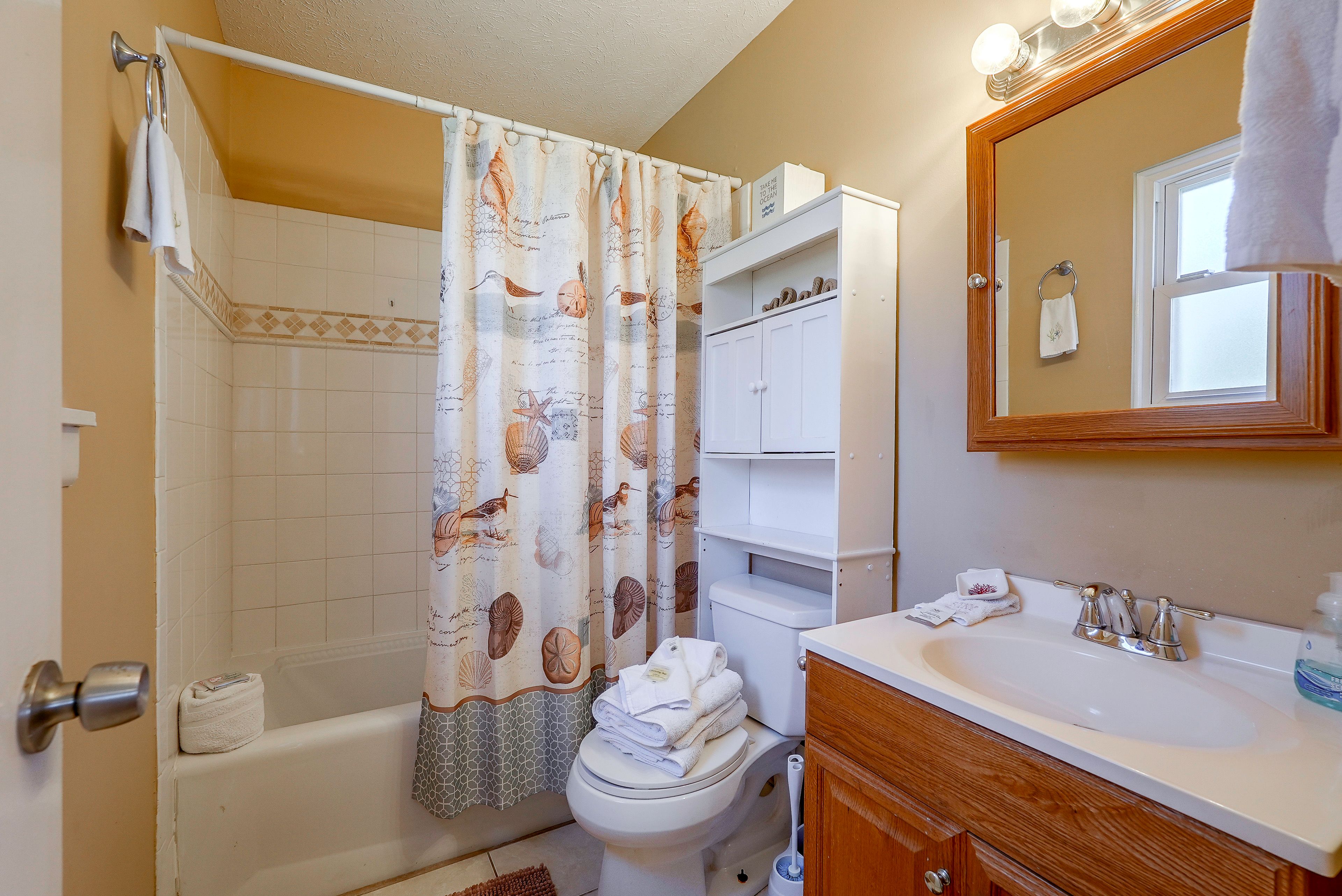 Full Bathroom