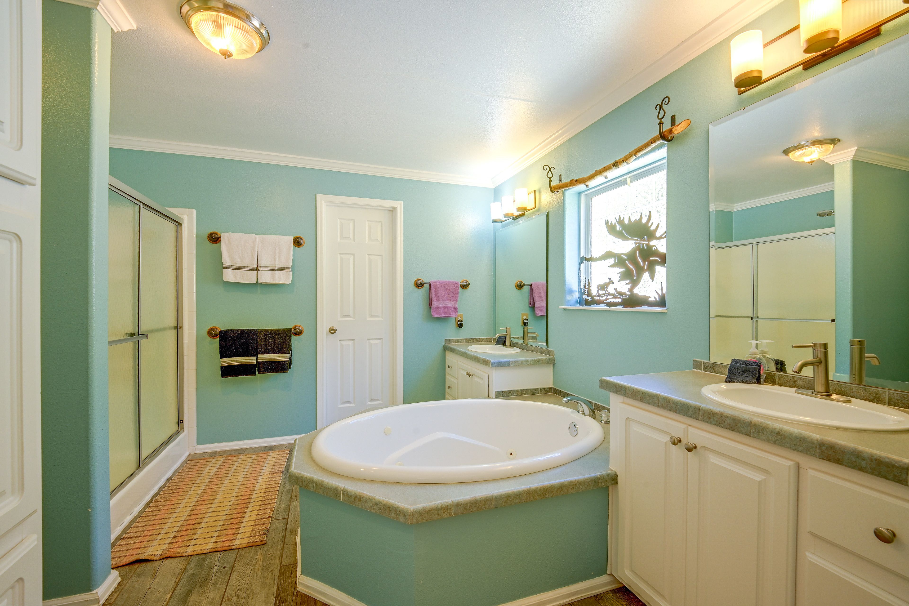 En-Suite Bathroom
