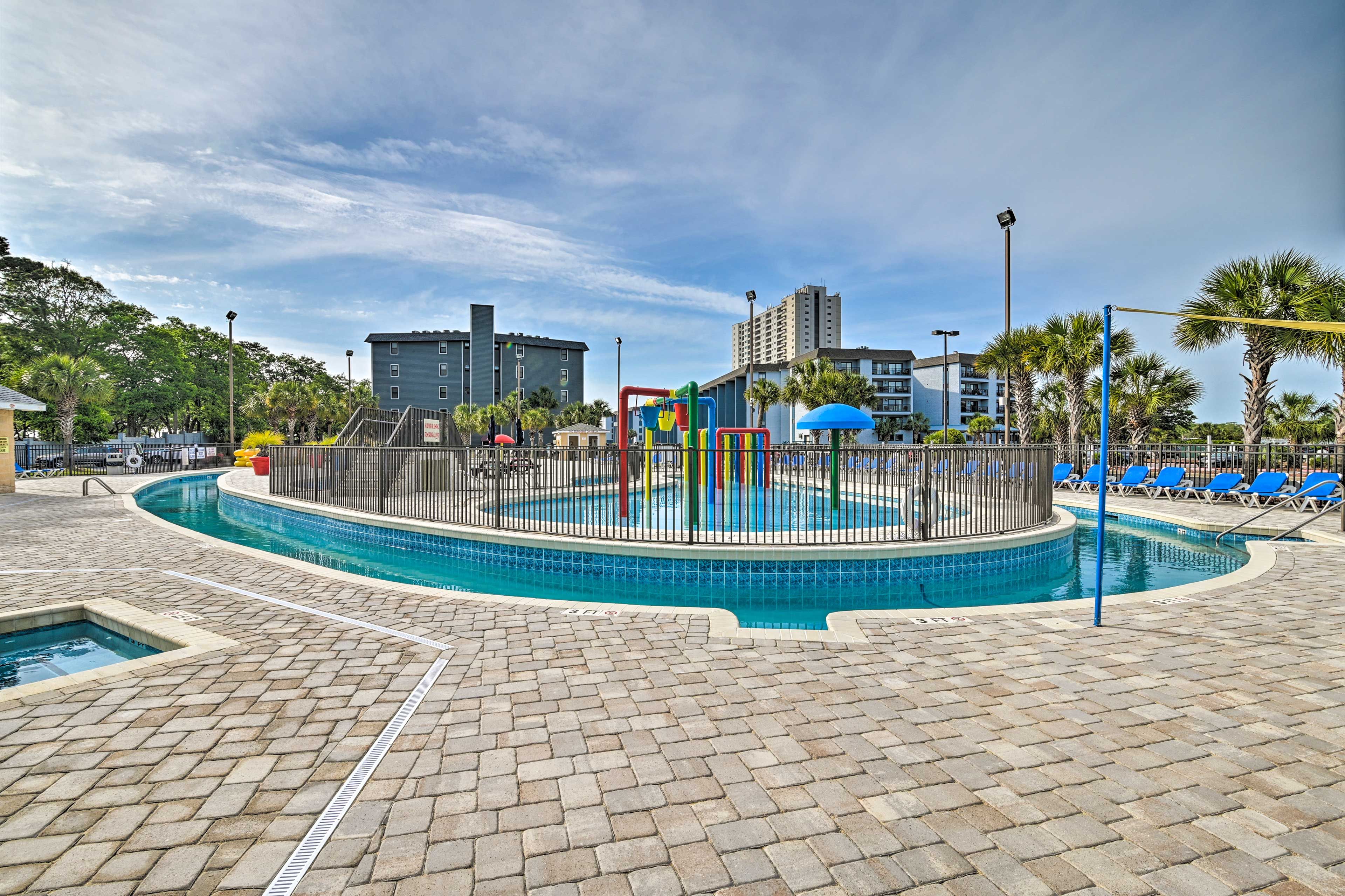 Myrtle Beach Resort | Community Outdoor Pool