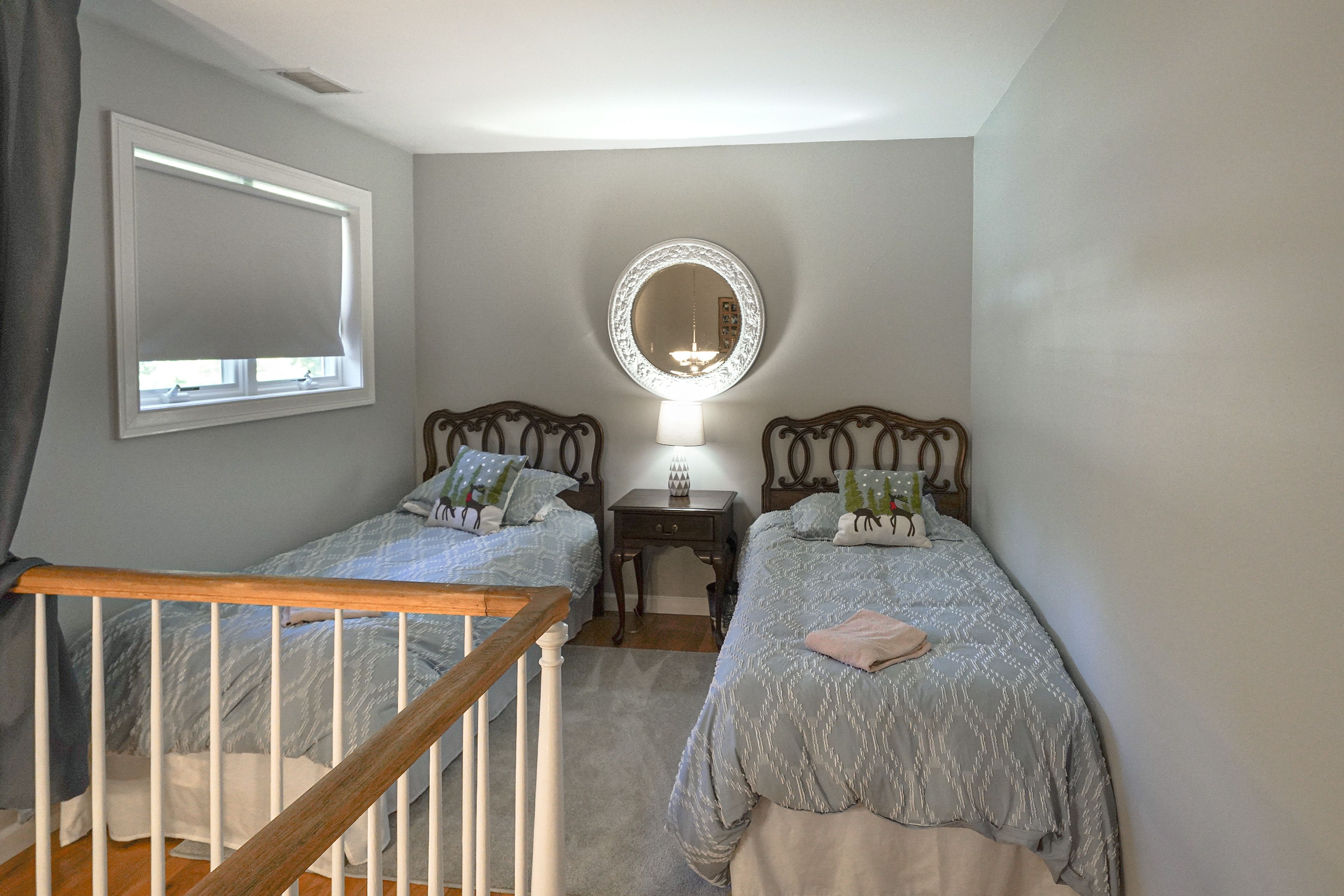 Loft | 2 Twin Beds | 2nd Floor