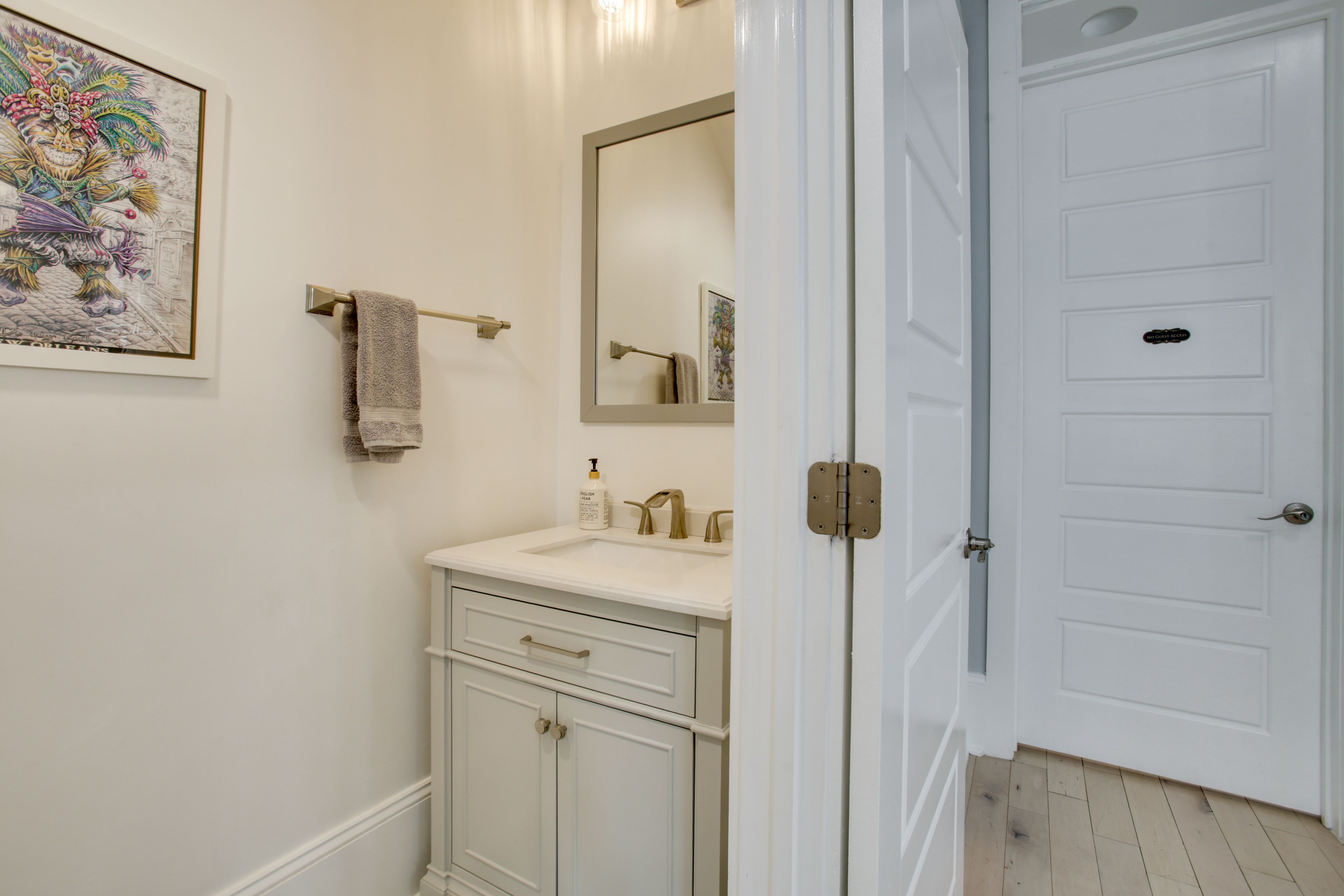 Half Bathroom | 1st Floor