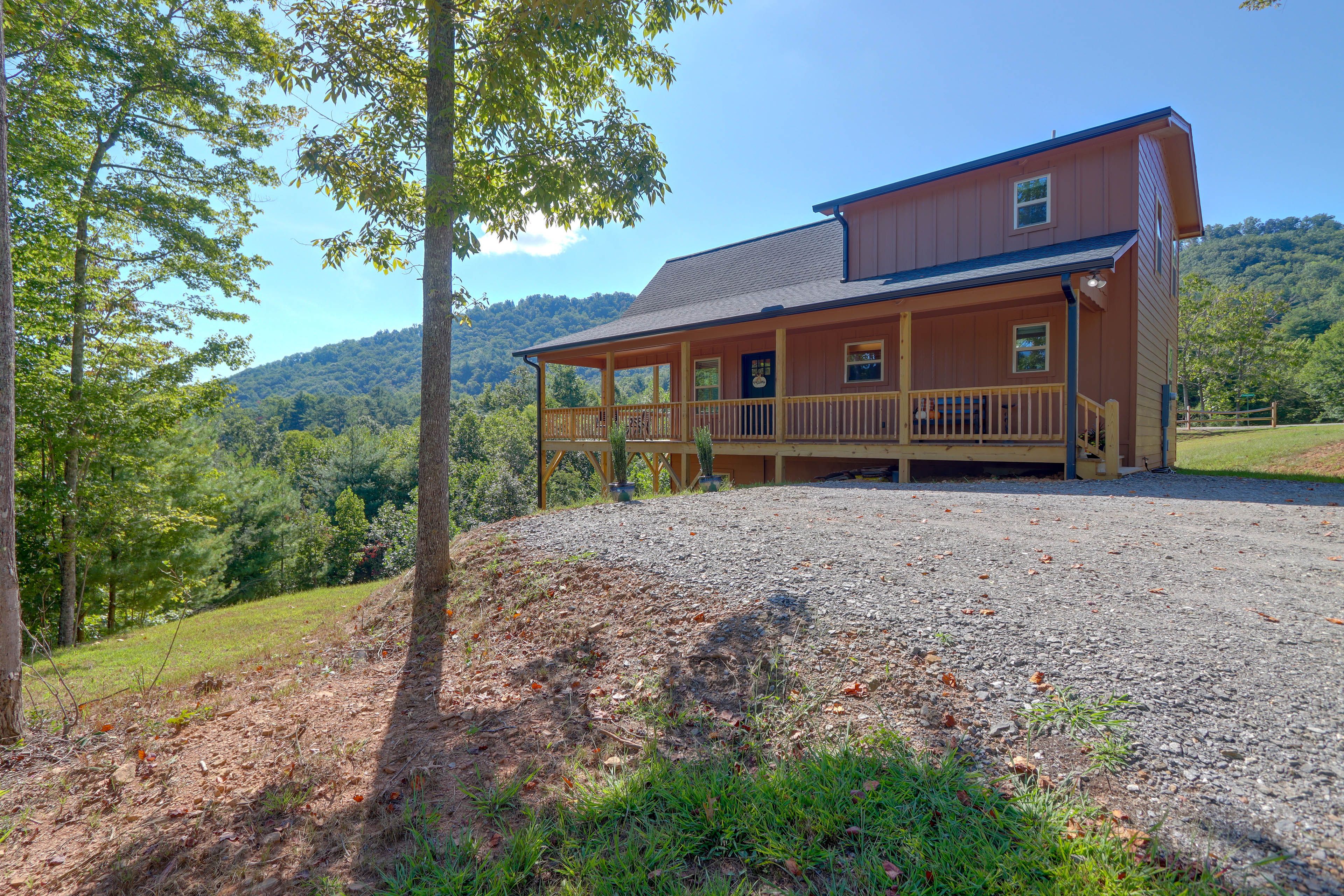 Property Exterior | Fire Pit & Grill