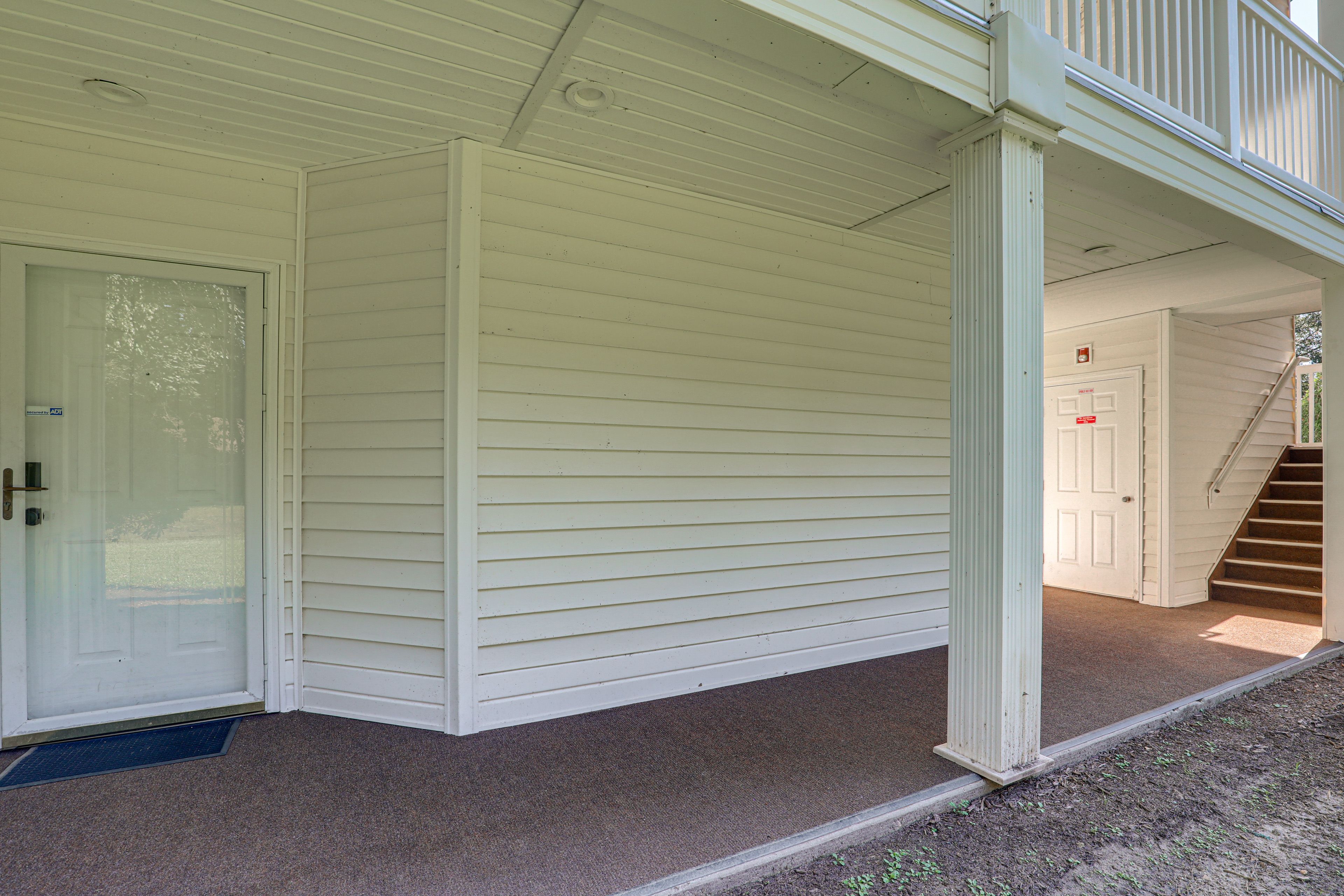 Private Entrance