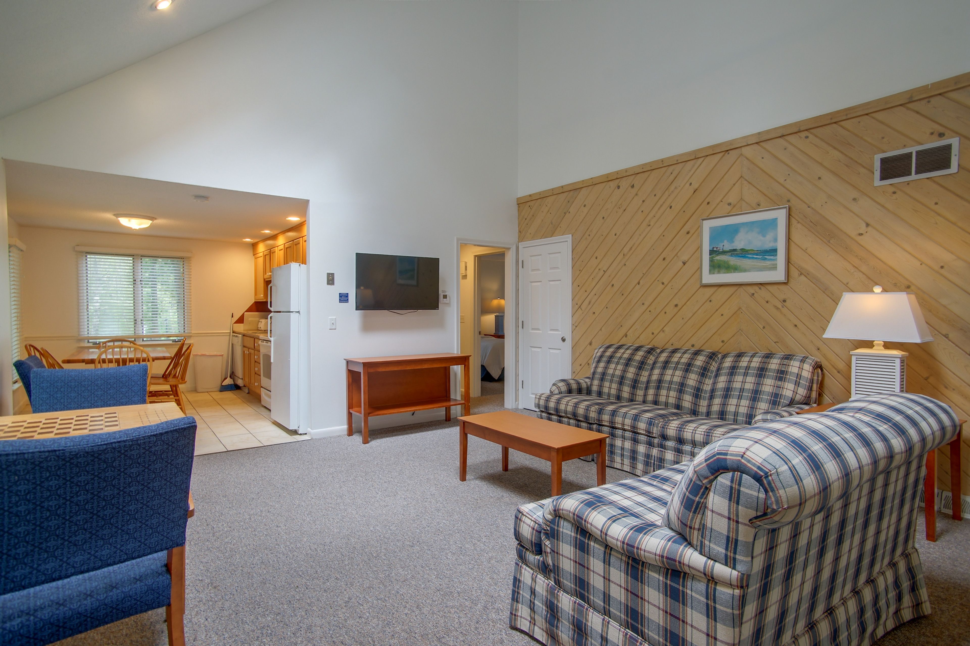 Mashpee Vacation Rental | 2BR | 2BA | 1,450 Sq Ft | 2 Steps to Enter