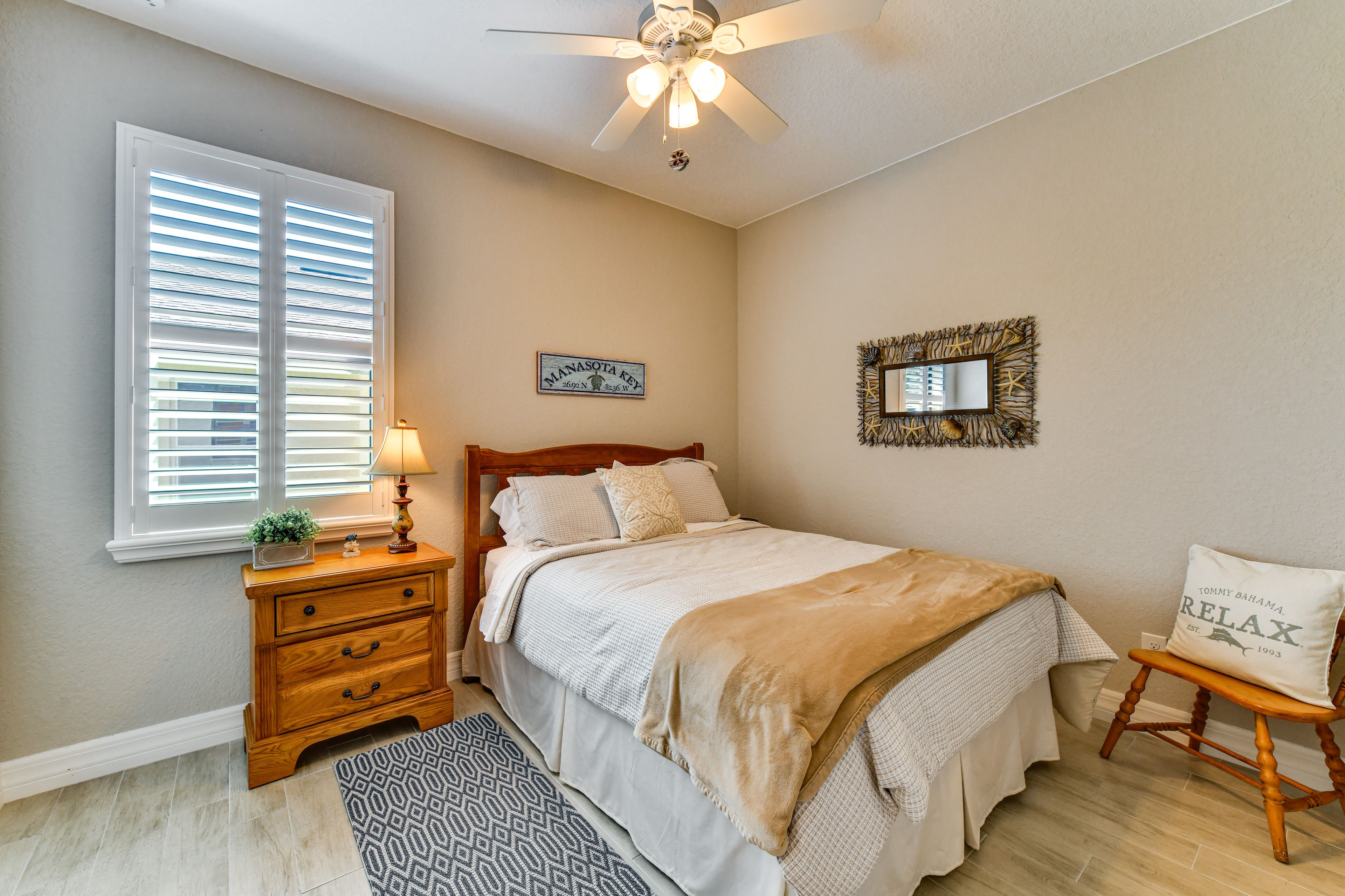 Bedroom 3 | Queen Bed