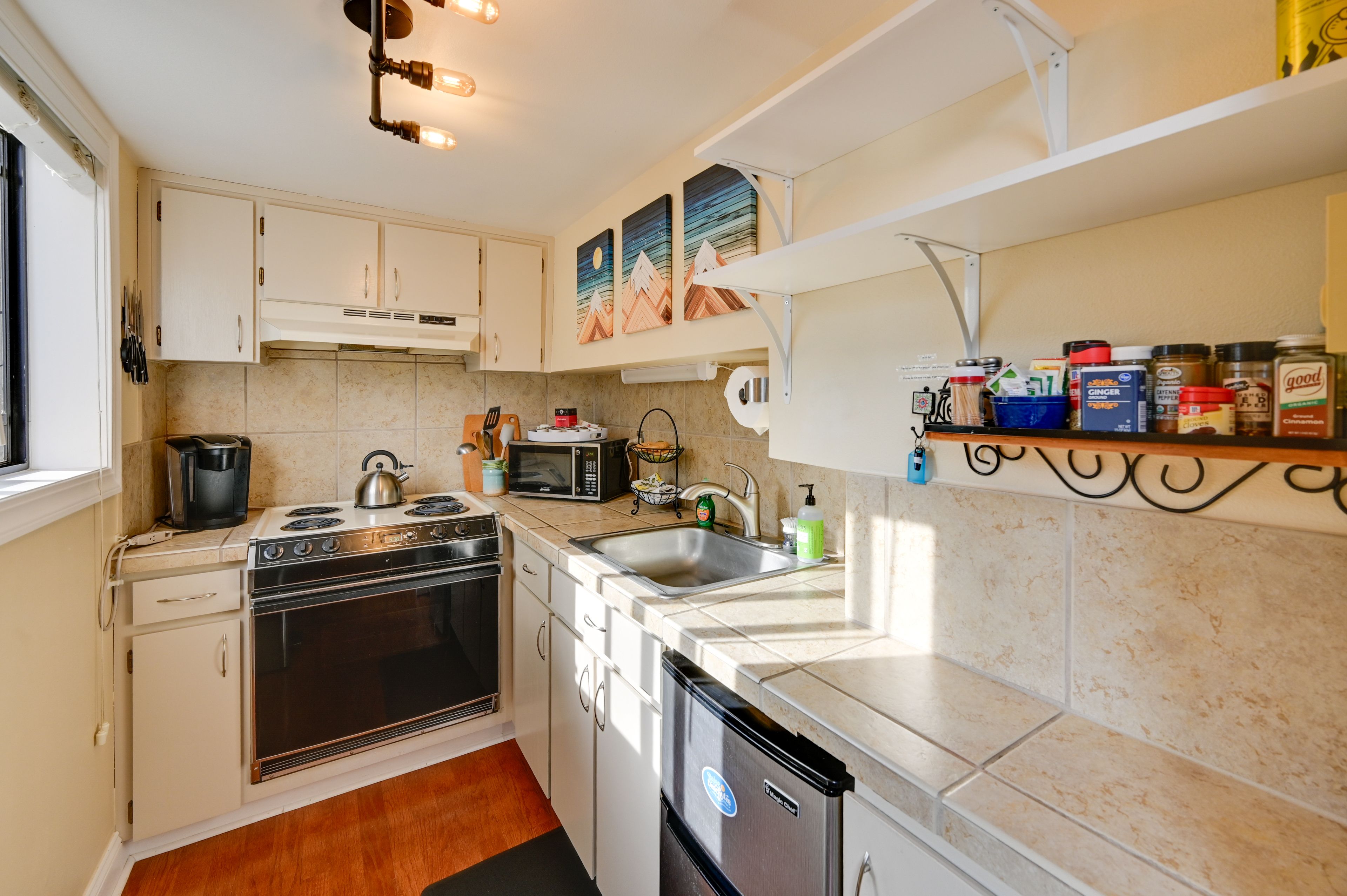 Studio | Kitchen