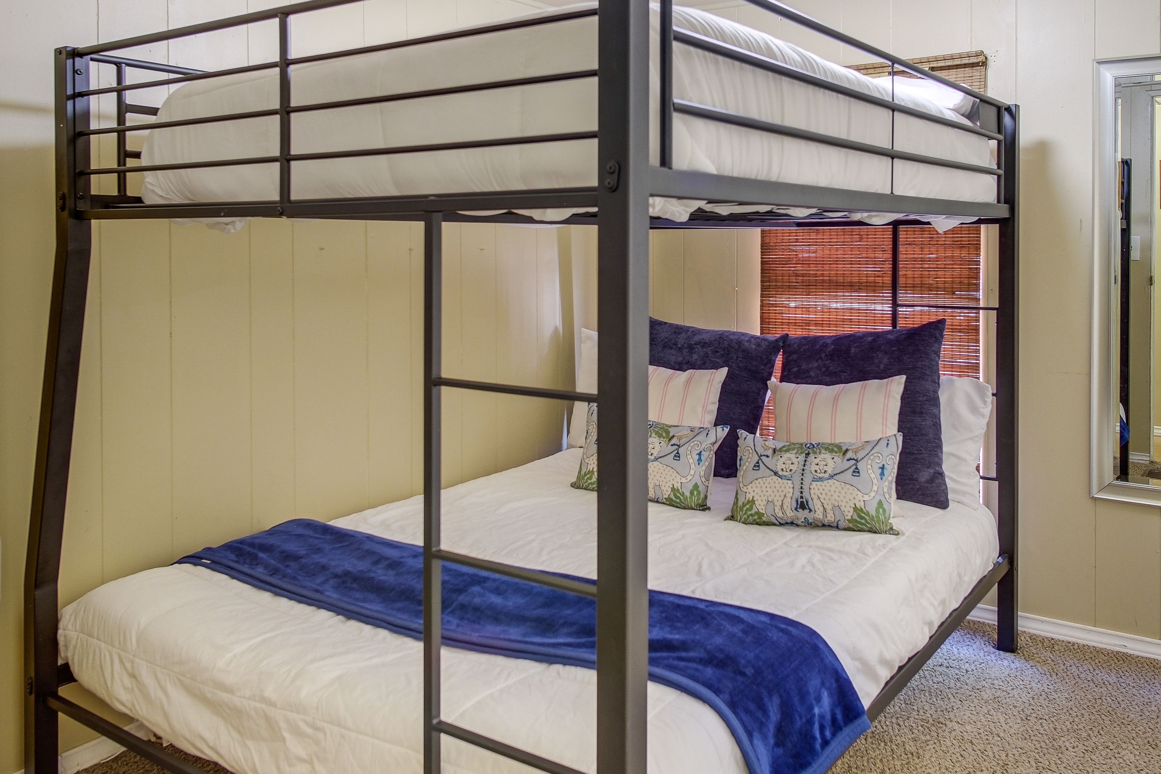 Bedroom 2 | Full Bunk Bed