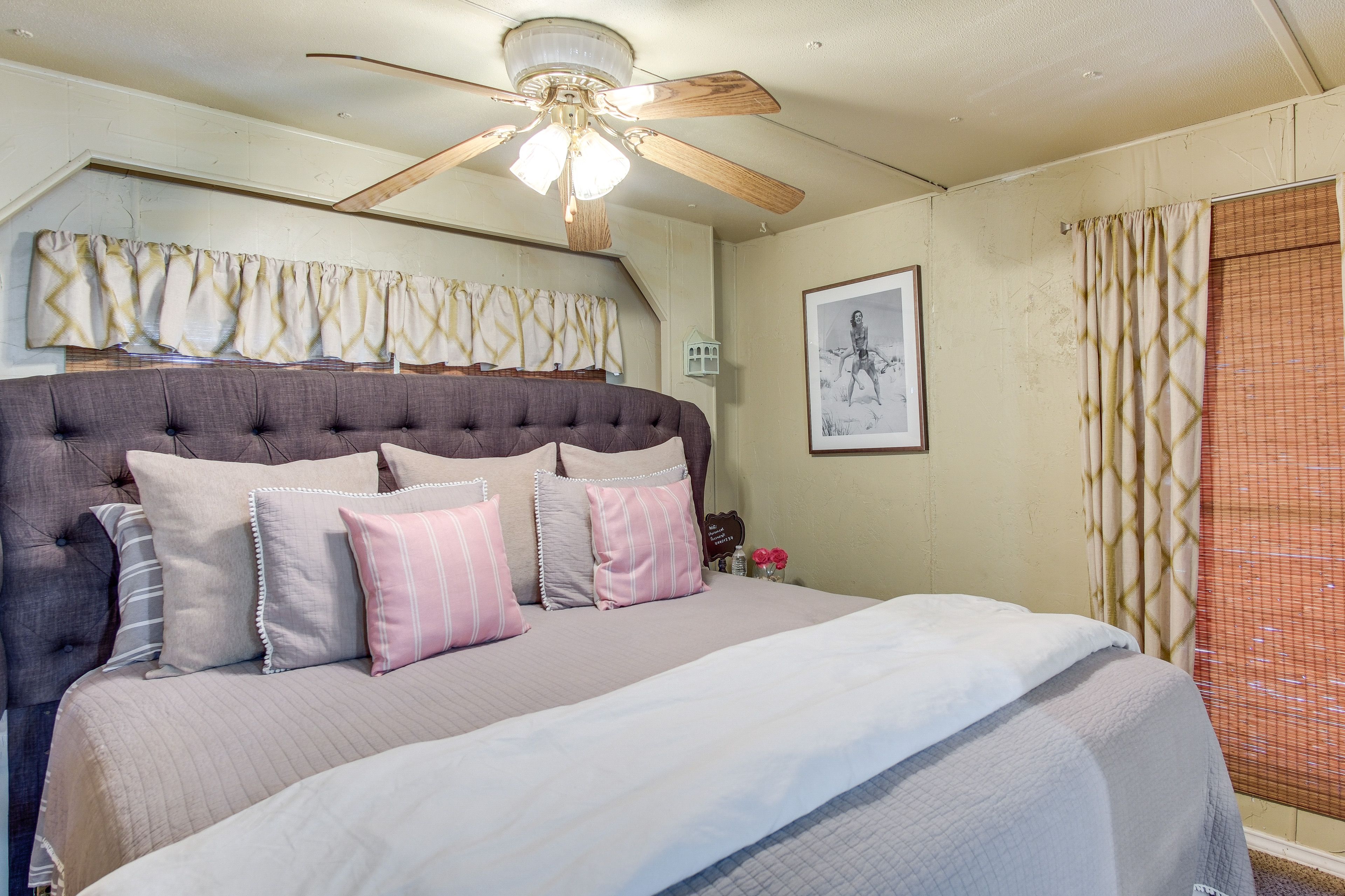 Bedroom 1 | King Bed