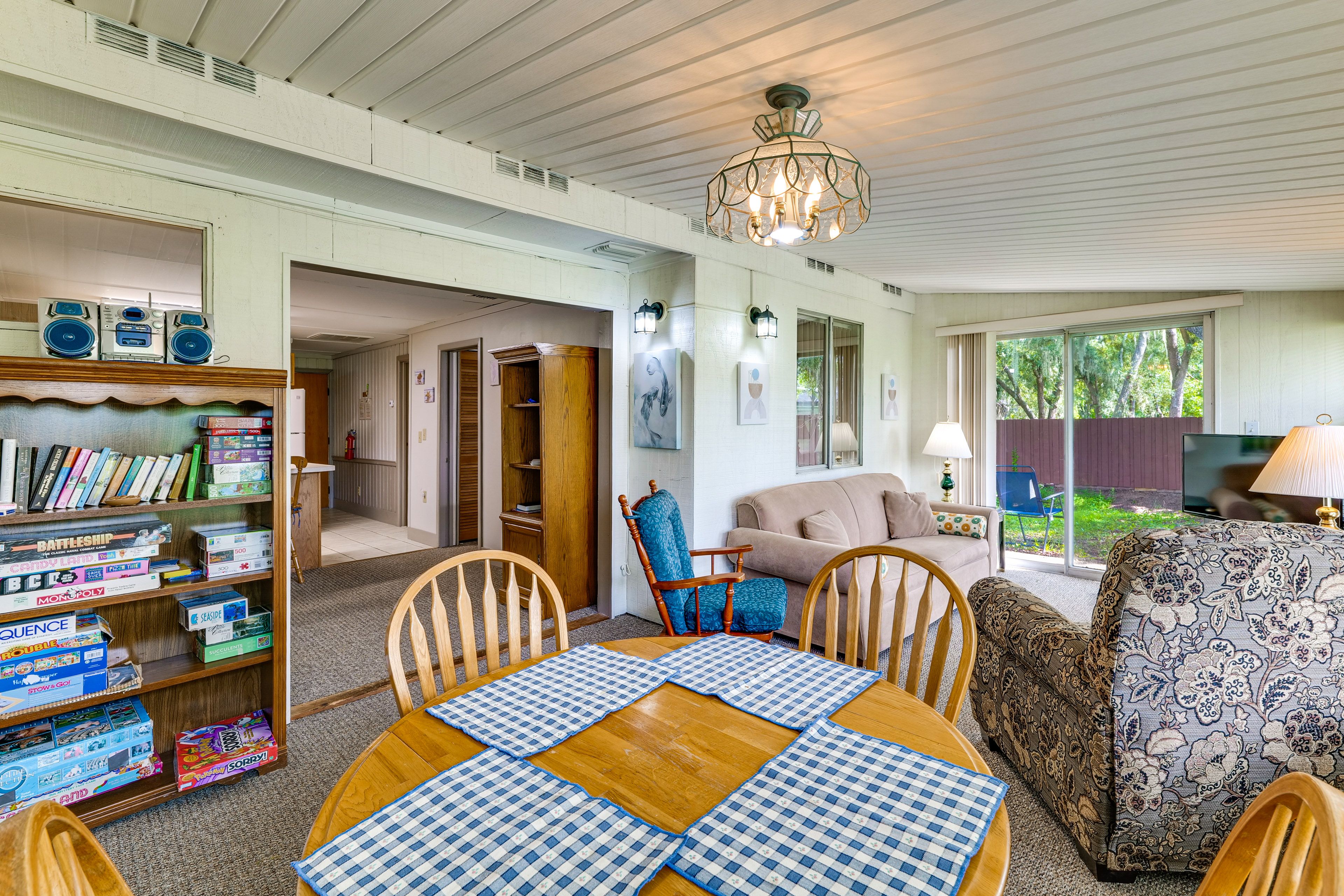 Dining Area | Dishes & Flatware Provided | Board Games