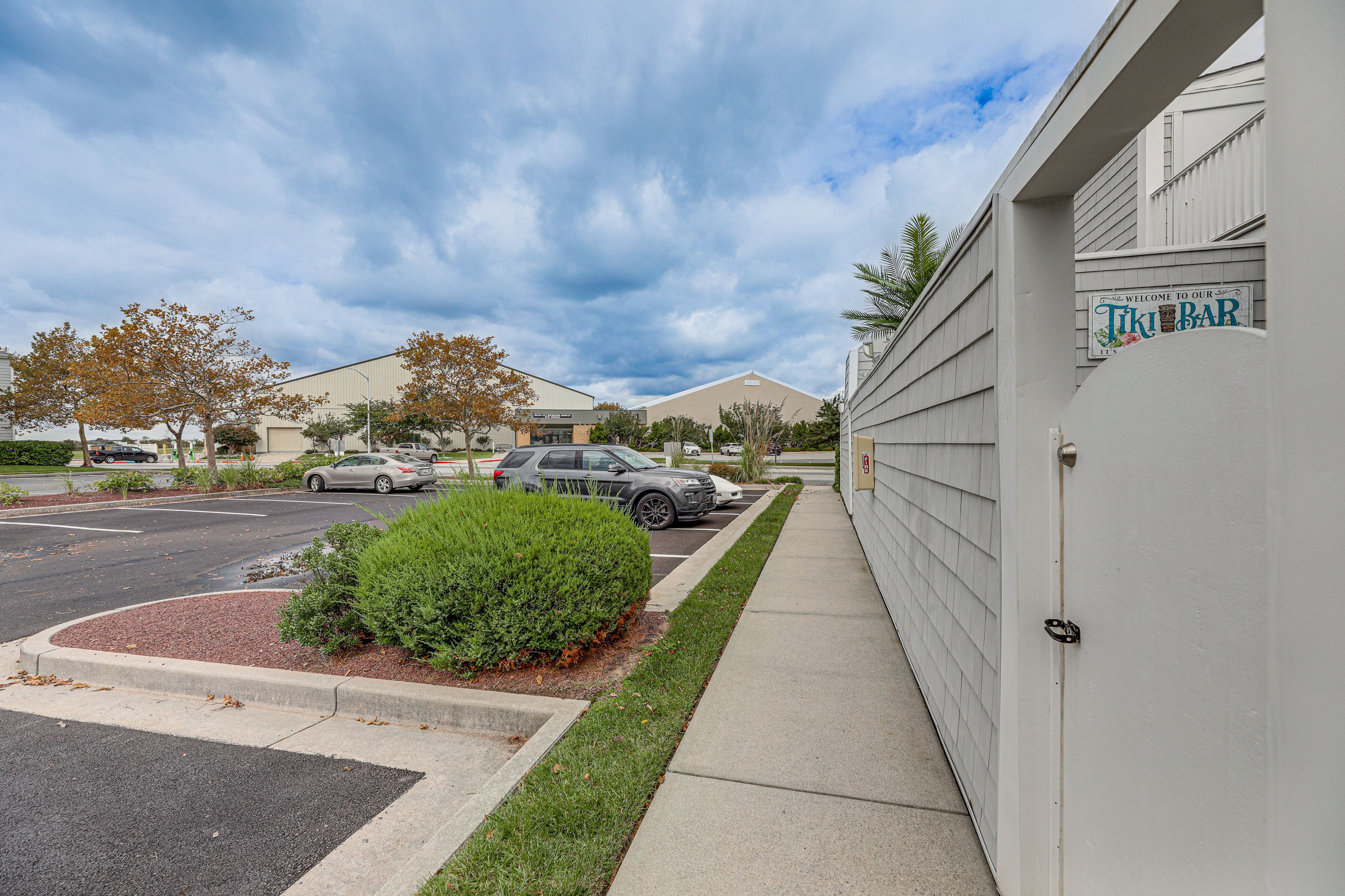 Exterior | Open Lot (2 Vehicles)