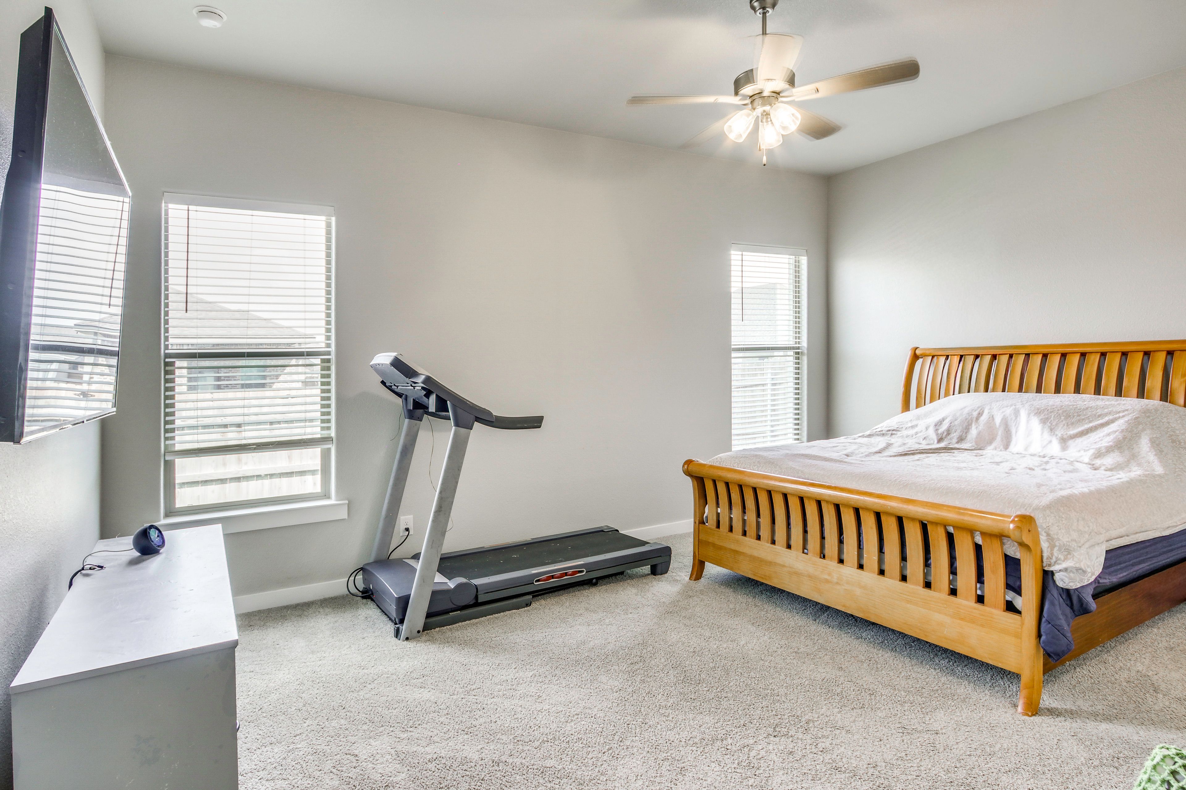 Bedroom | King Bed