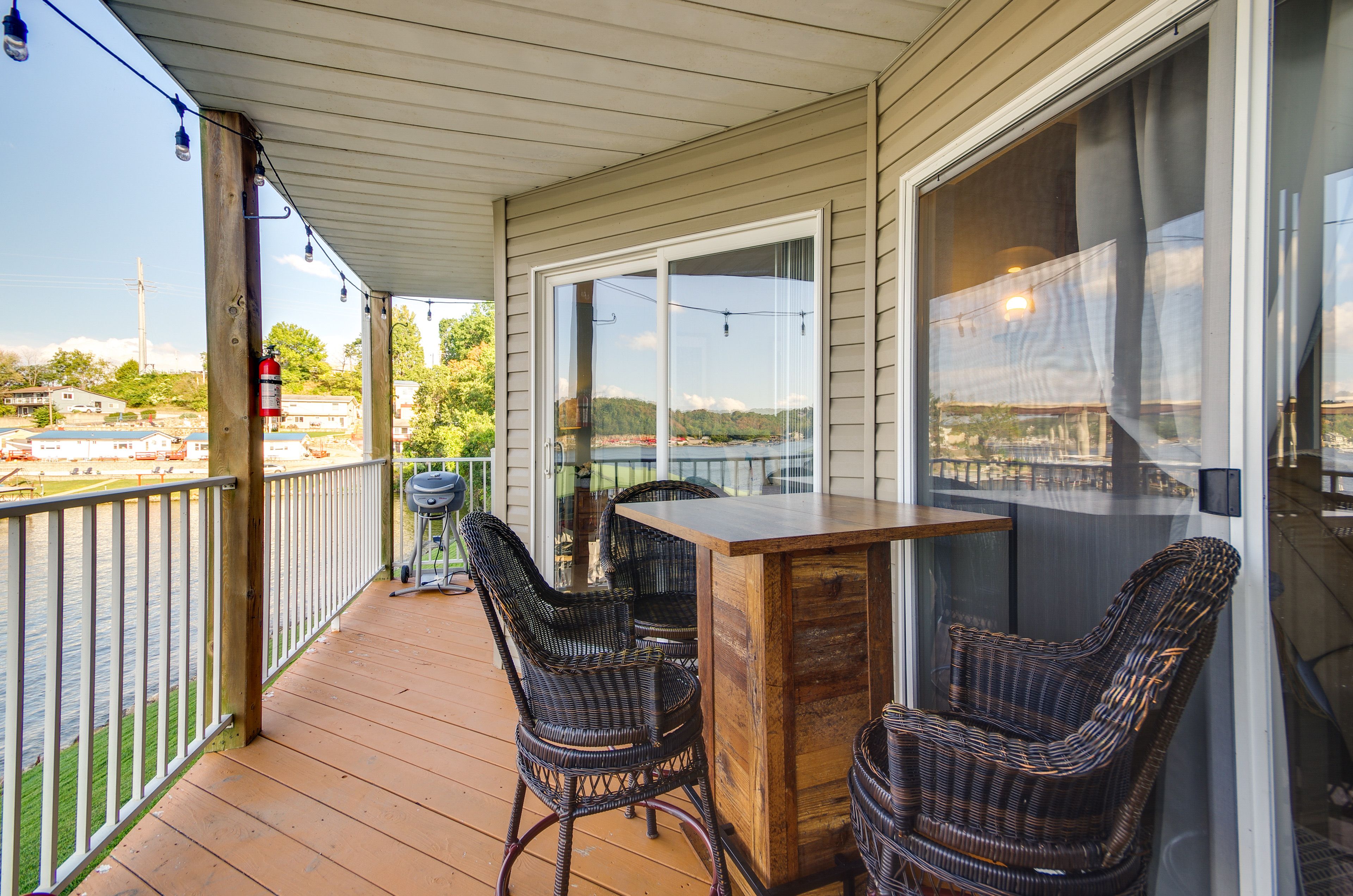 Camdenton Vacation Rental | 2BR | 2BA | 1,290 Sq Ft