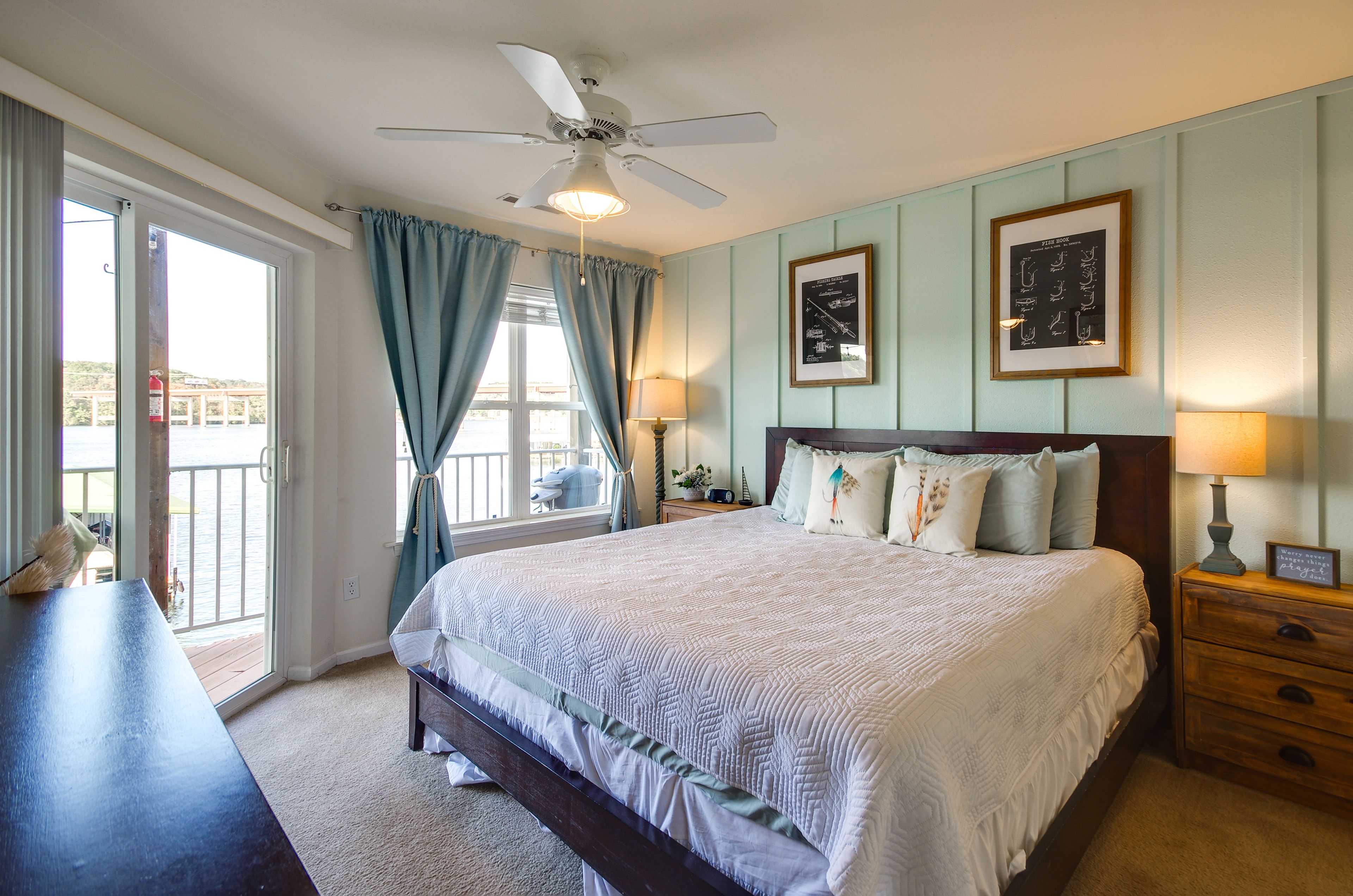Bedroom 1 | King Bed