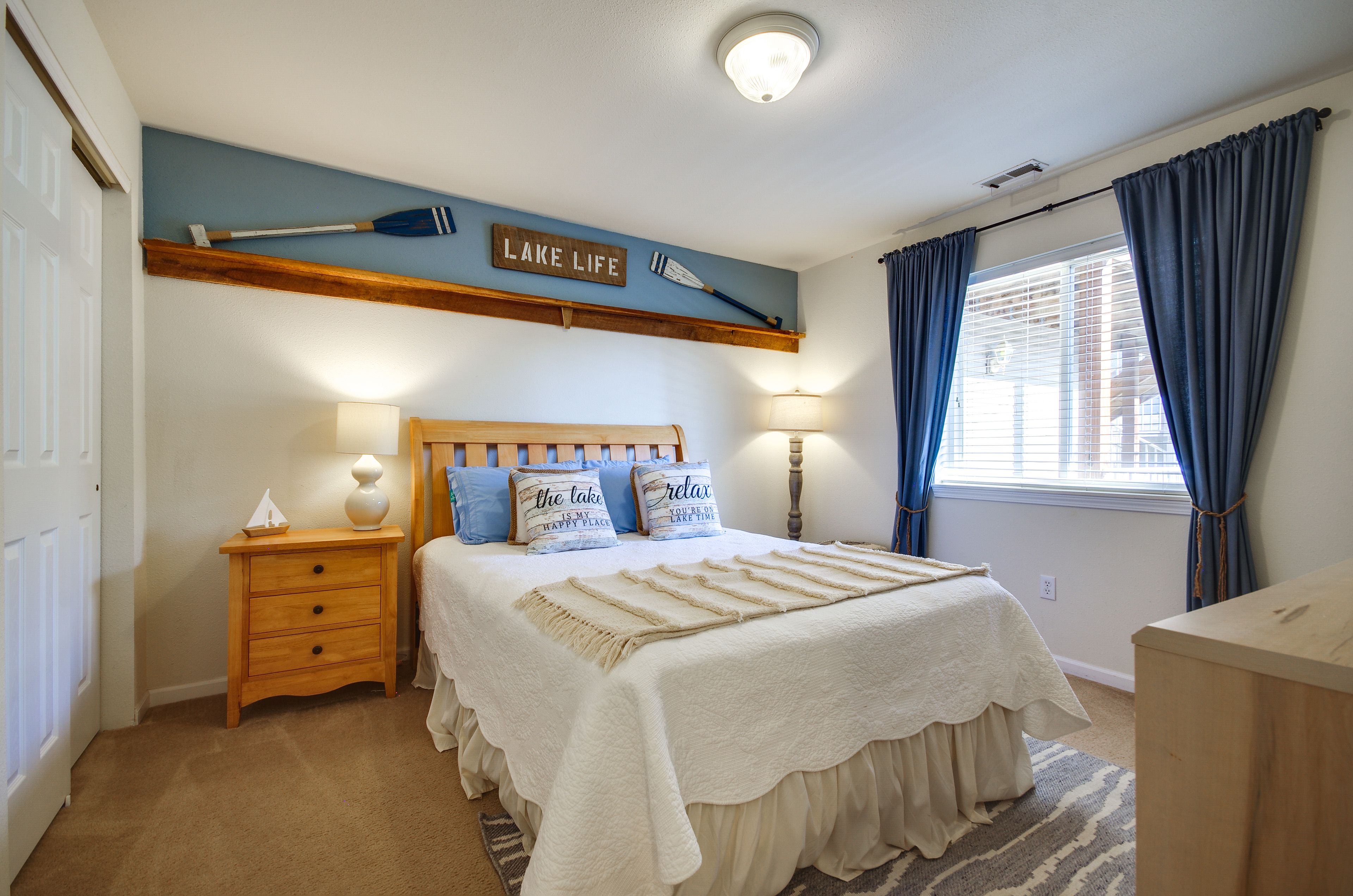 Bedroom 2 | Queen Bed