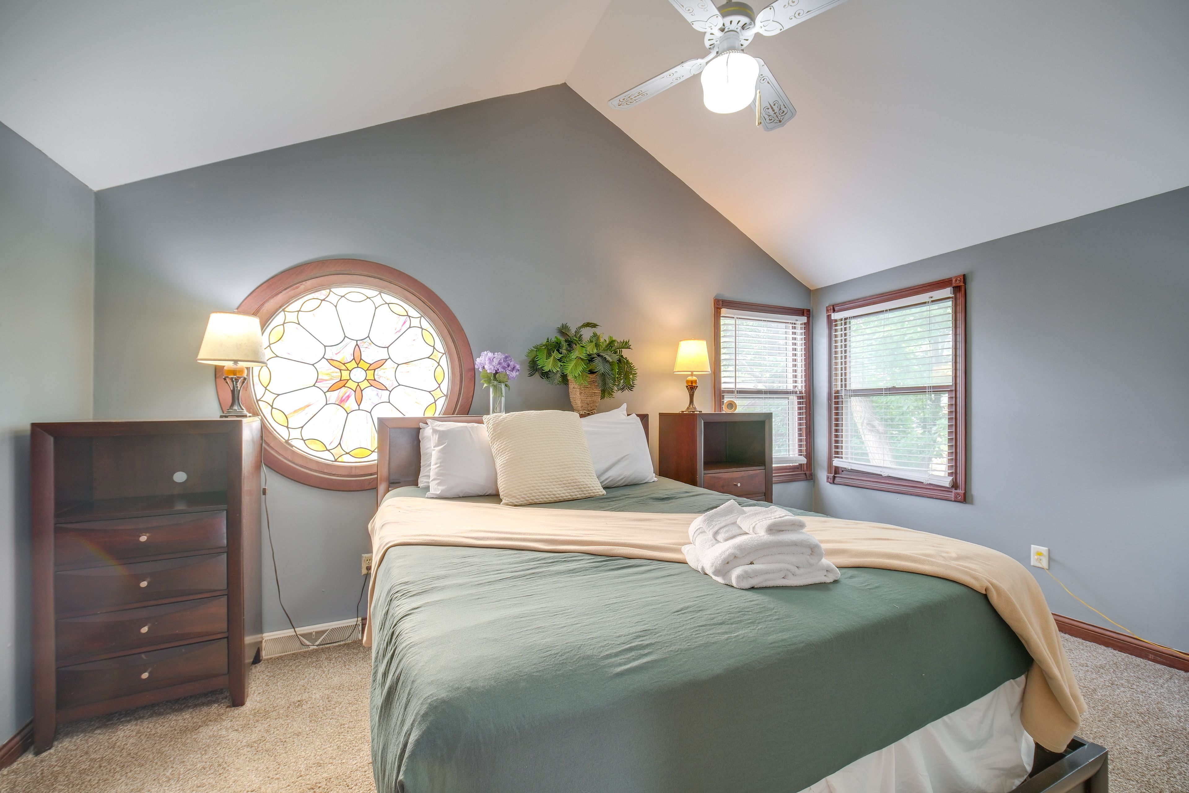 Bedroom 2 | Queen Bed | 2nd Floor