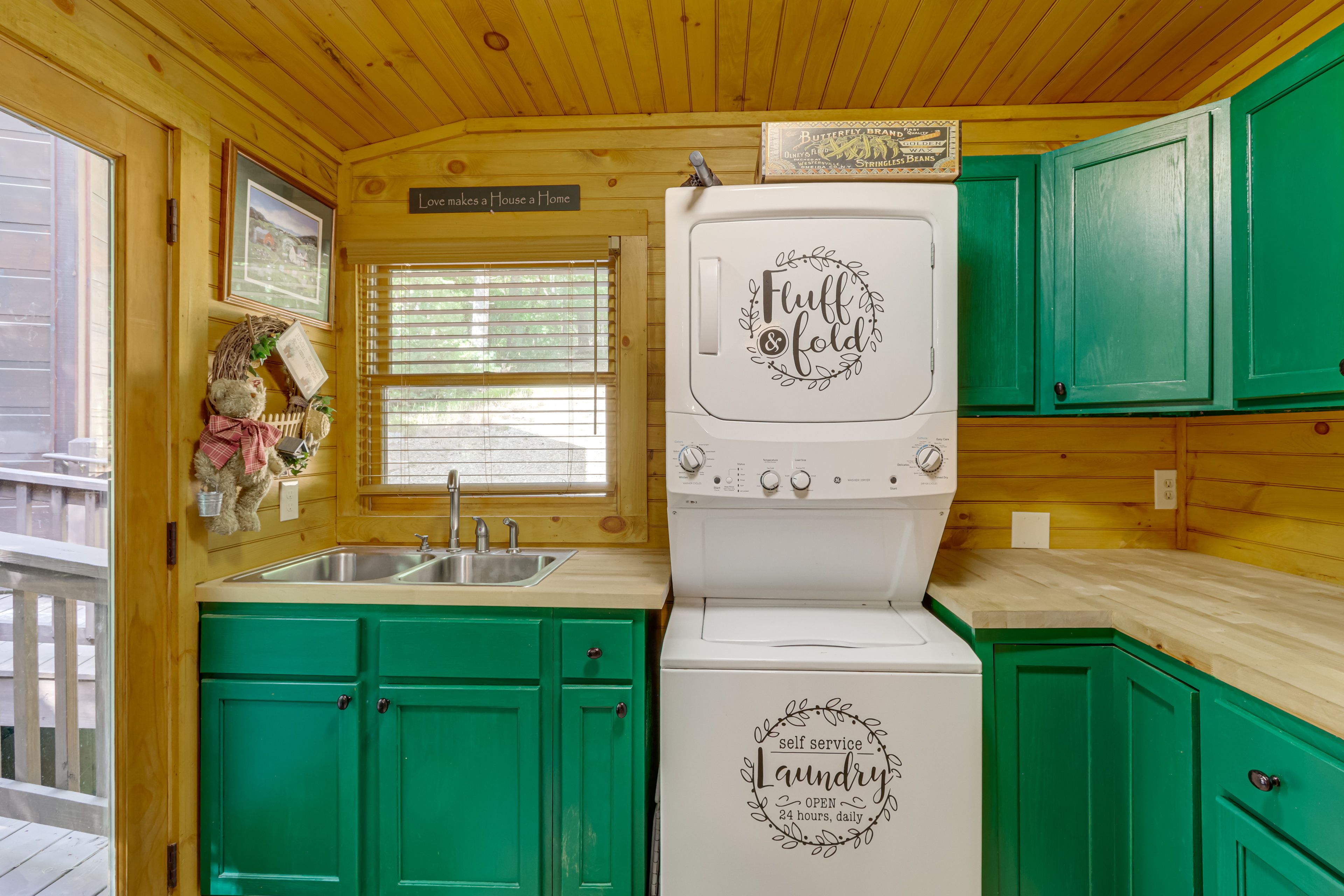 Laundry Room | Main Floor
