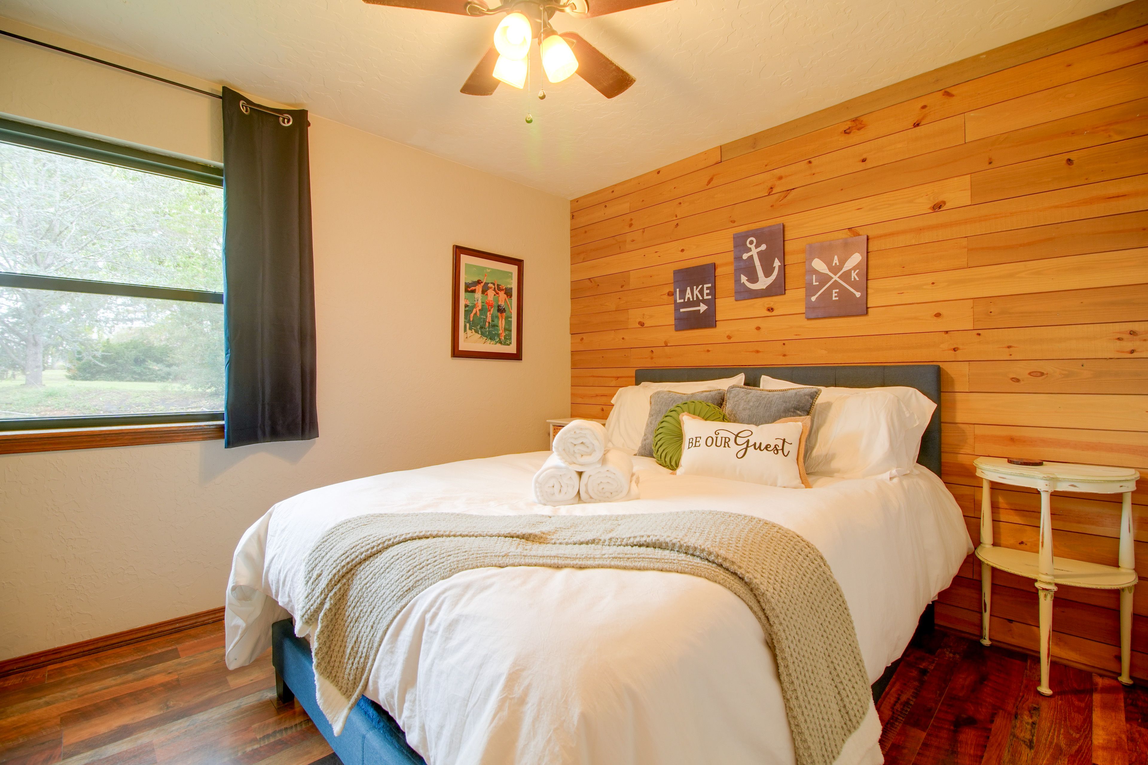 Bedroom 3 | Queen Bed